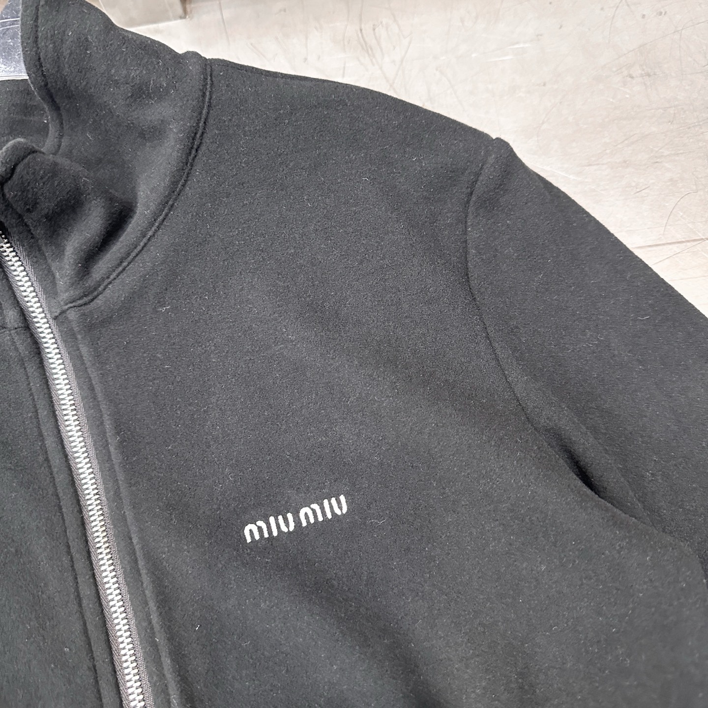 miu ｜ 新款保暖开衫，经典刺绣标，科技保暖面料，休闲时尚，尺码sml