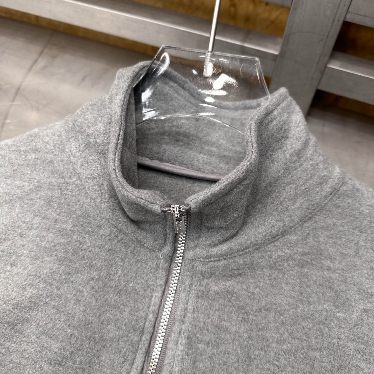 miu ｜ 新款保暖开衫，经典刺绣标，科技保暖面料，休闲时尚，尺码sml