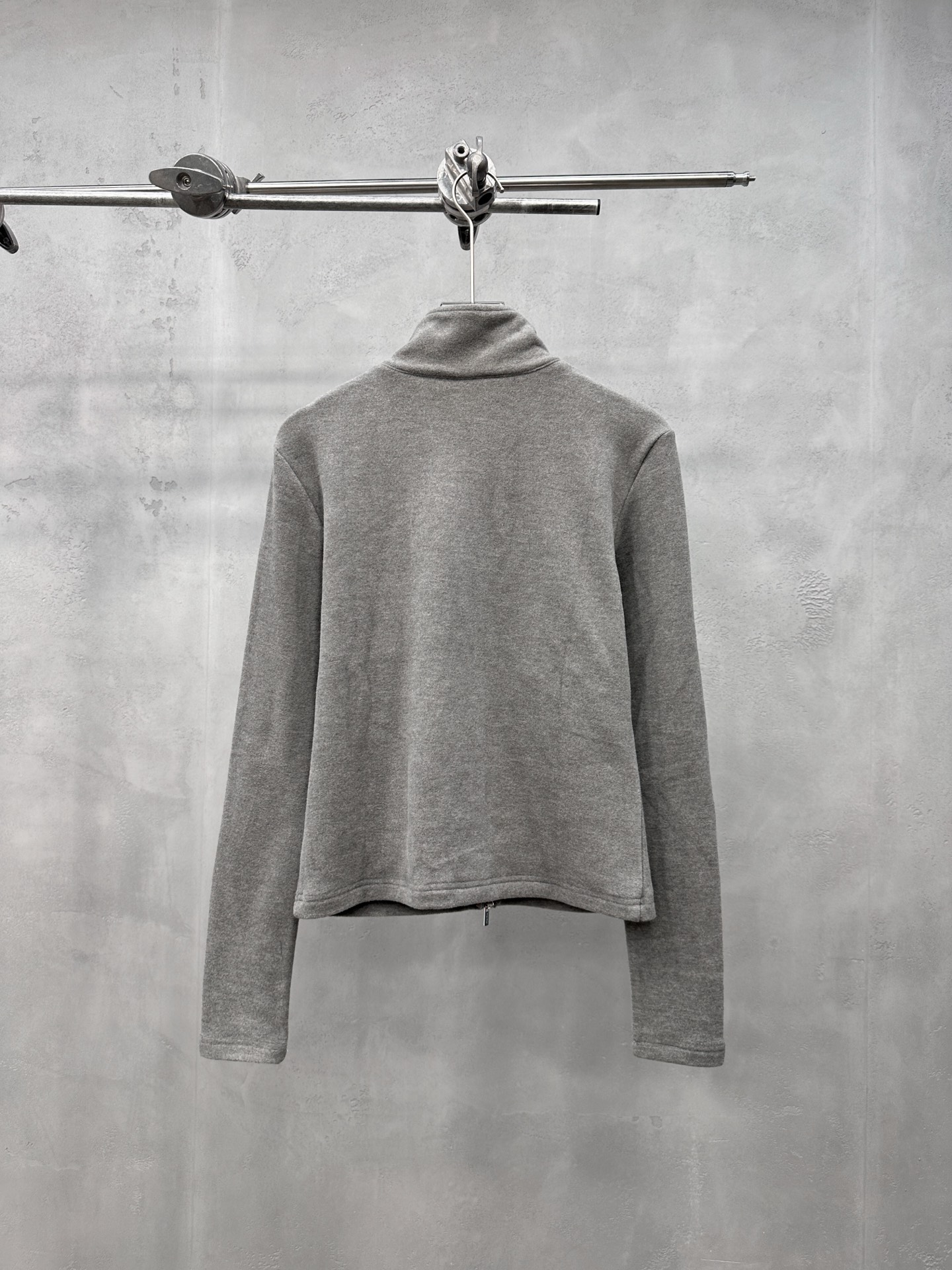 miu ｜ 新款保暖开衫，经典刺绣标，科技保暖面料，休闲时尚，尺码sml