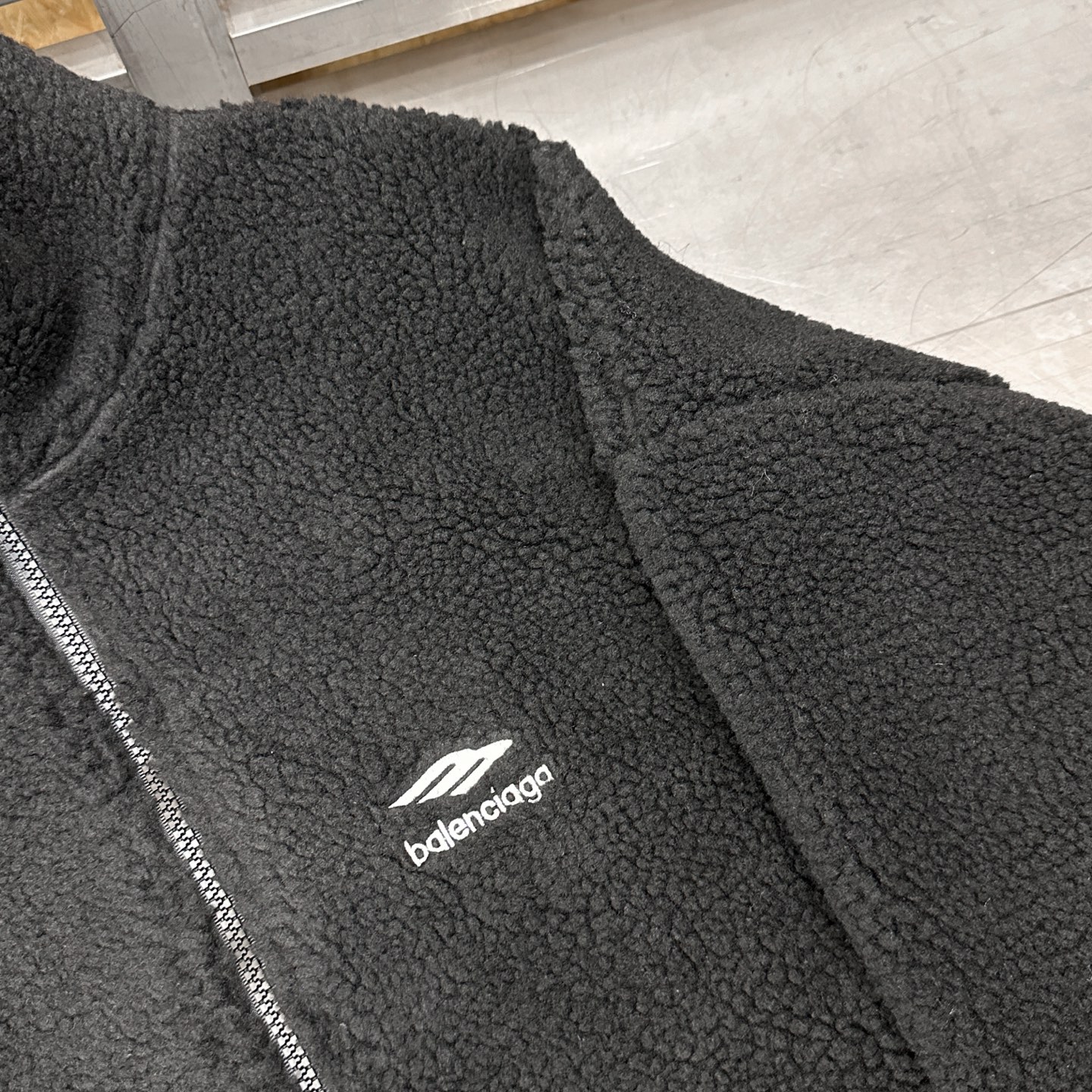 巴黎 ｜ 新款休闲外套，经典刺绣标，加厚保暖摇粒绒面料，时尚休闲，男女同款，尺码sml