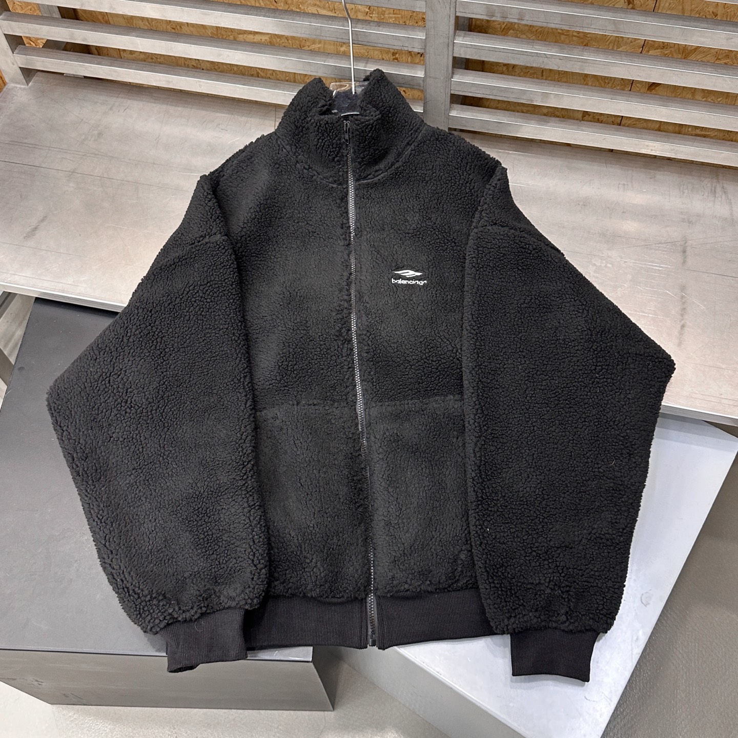 巴黎 ｜ 新款休闲外套，经典刺绣标，加厚保暖摇粒绒面料，时尚休闲，男女同款，尺码sml