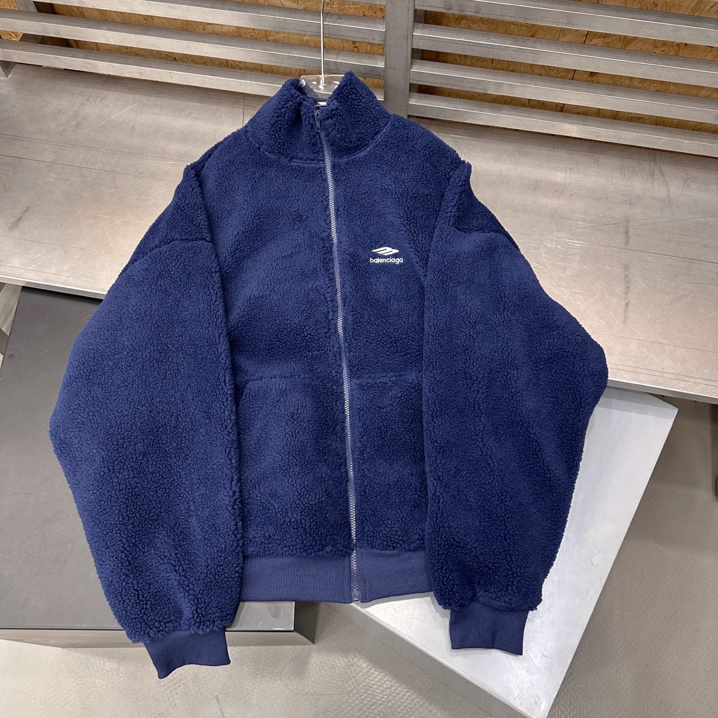 巴黎 ｜ 新款休闲外套，经典刺绣标，加厚保暖摇粒绒面料，时尚休闲，男女同款，尺码sml