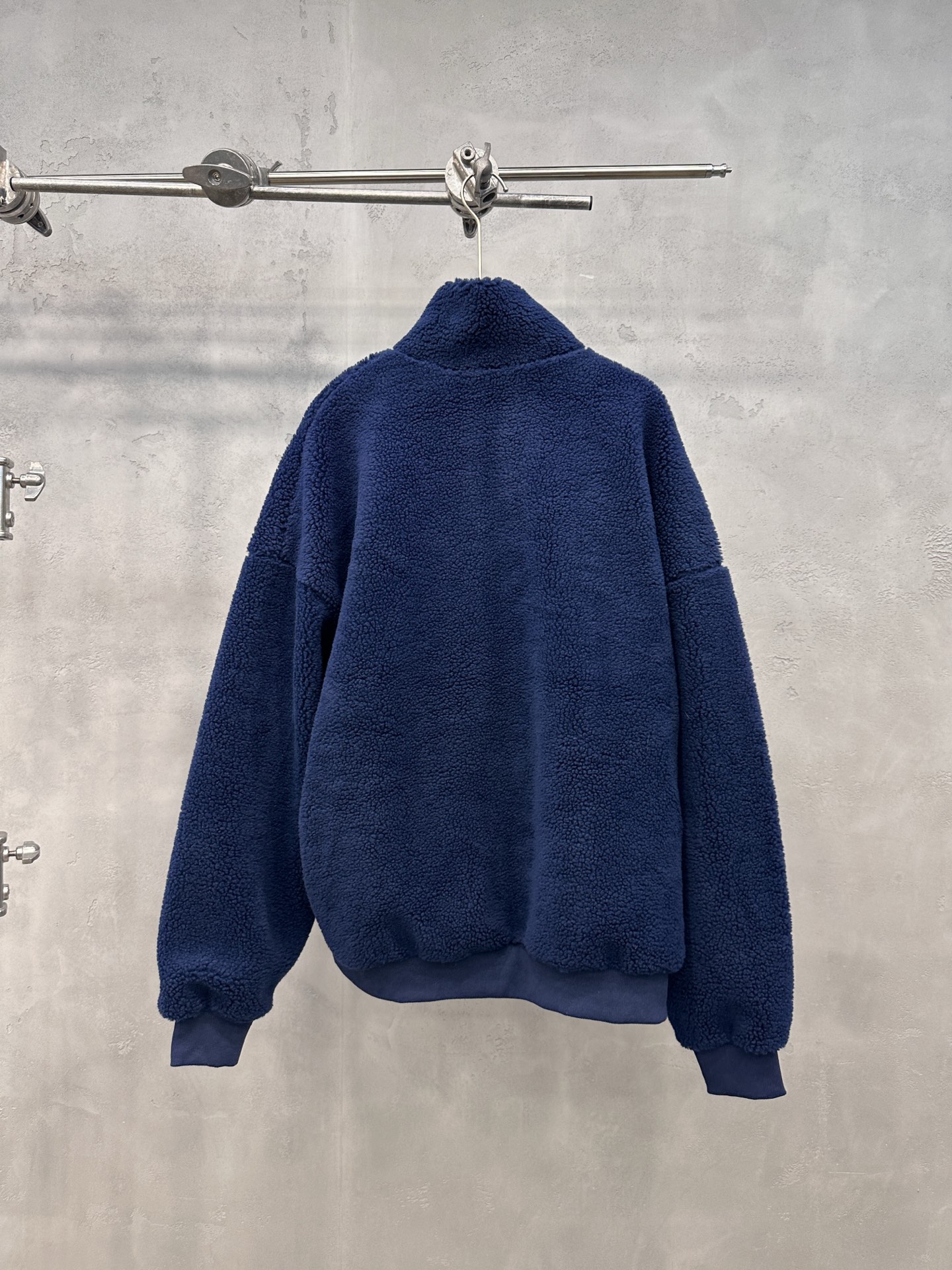 巴黎 ｜ 新款休闲外套，经典刺绣标，加厚保暖摇粒绒面料，时尚休闲，男女同款，尺码sml