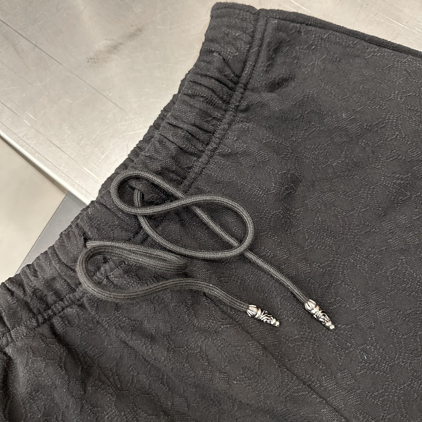 克罗心 ｜ 新款休闲卫裤，成衣洗水炒色工艺加手工刺绣十字标，男女同款，尺码sml