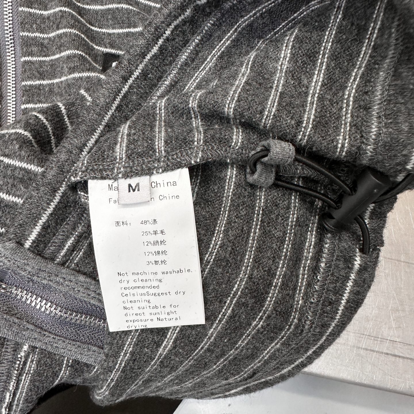 Miu ｜ 新款休闲开衫，经典刺绣标，羊毛混纺条纹面料，时尚休闲，尺码sml