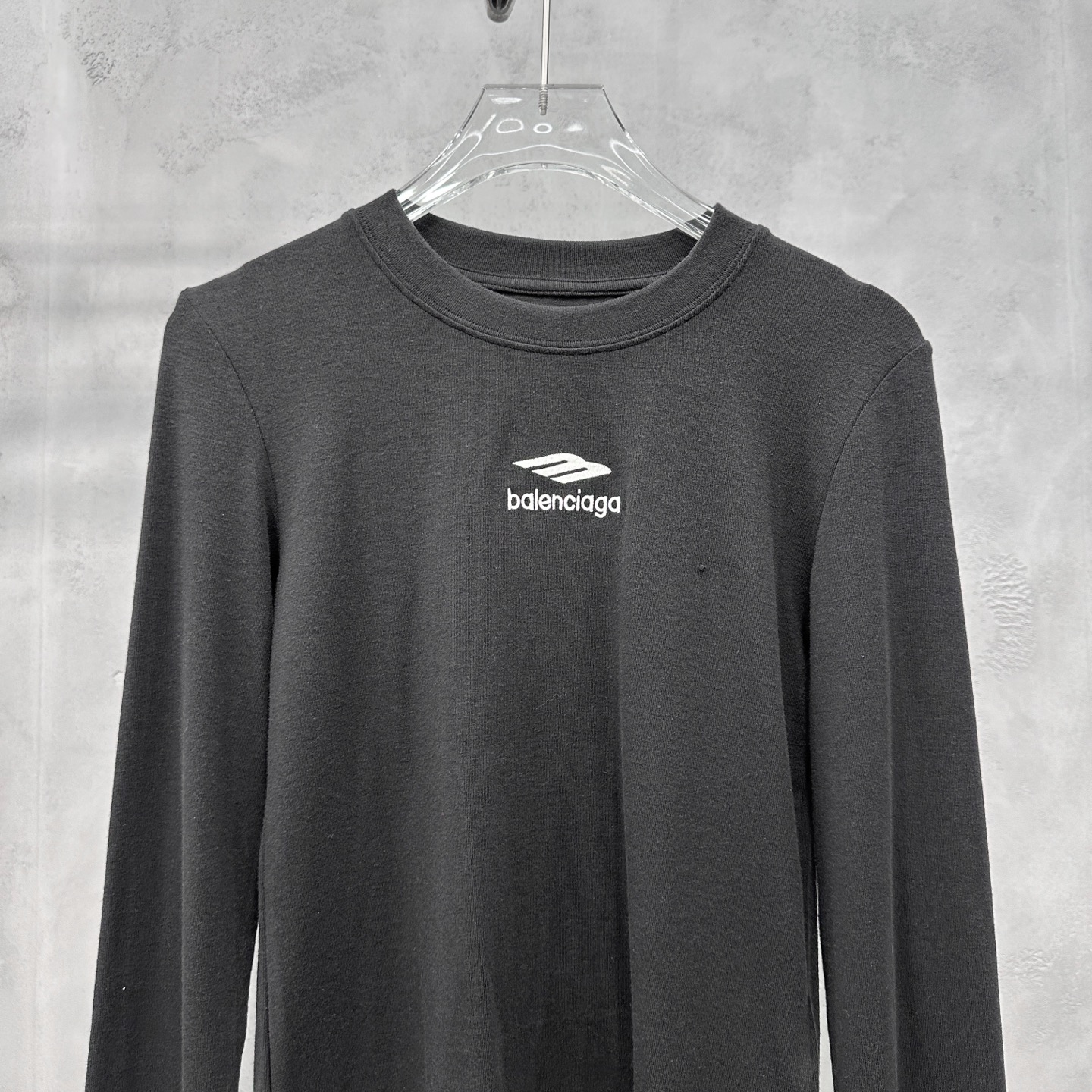 巴黎 ｜ 新款长袖打底，经典刺绣标，保暖棉面料，休闲时尚，尺码sml