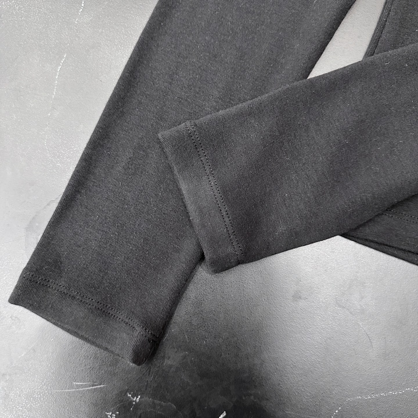 巴黎 ｜ 新款长袖打底，经典刺绣标，保暖棉面料，休闲时尚，尺码sml