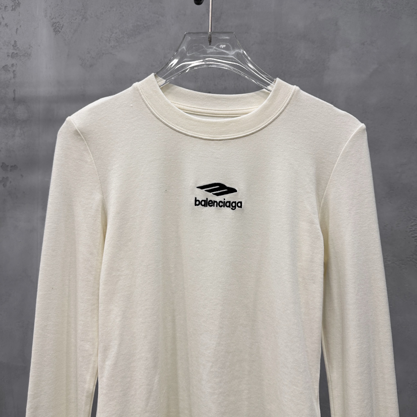 巴黎 ｜ 新款长袖打底，经典刺绣标，保暖棉面料，休闲时尚，尺码sml