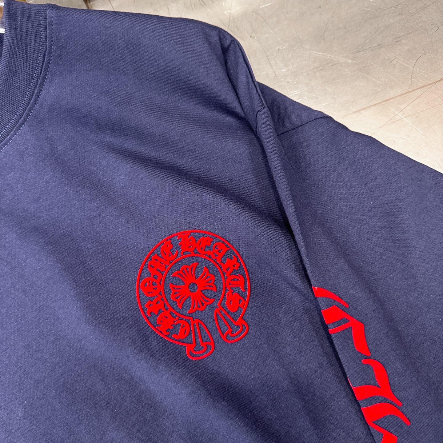 取克罗心 ｜ 新款长袖t，成衣洗水加6处植绒印花工艺，男女同款，尺码sml