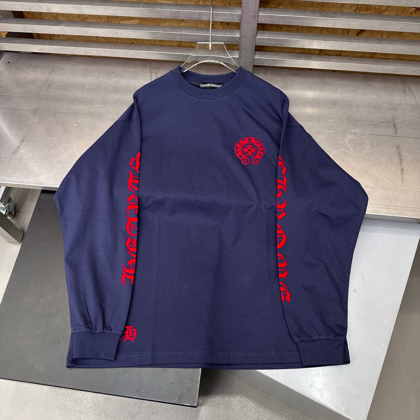 取克罗心 ｜ 新款长袖t，成衣洗水加6处植绒印花工艺，男女同款，尺码sml