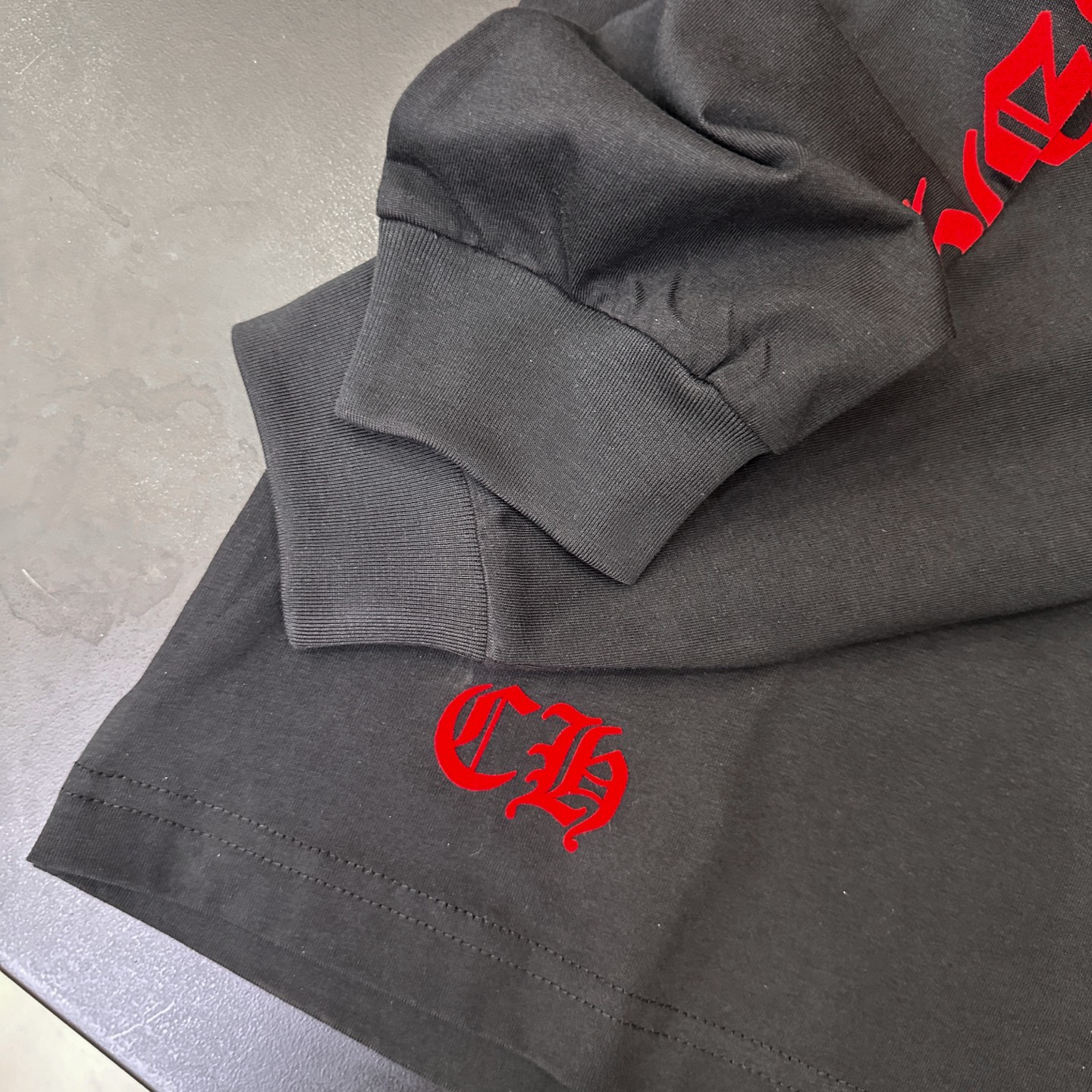 克罗心 ｜ 新款长袖t，成衣洗水加6处植绒印花工艺，男女同款，尺码sml