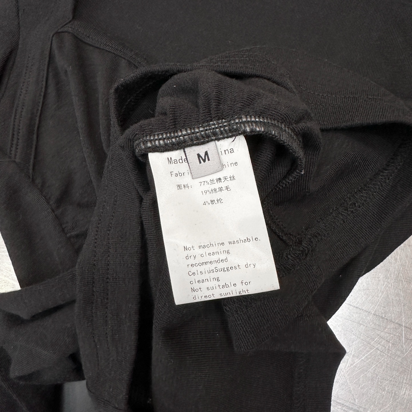 Acne ｜ 新款休闲长袖打底，日本进口天丝羊毛面料，亲肤感超强，侧缝领口特别设计款式，尺码sml