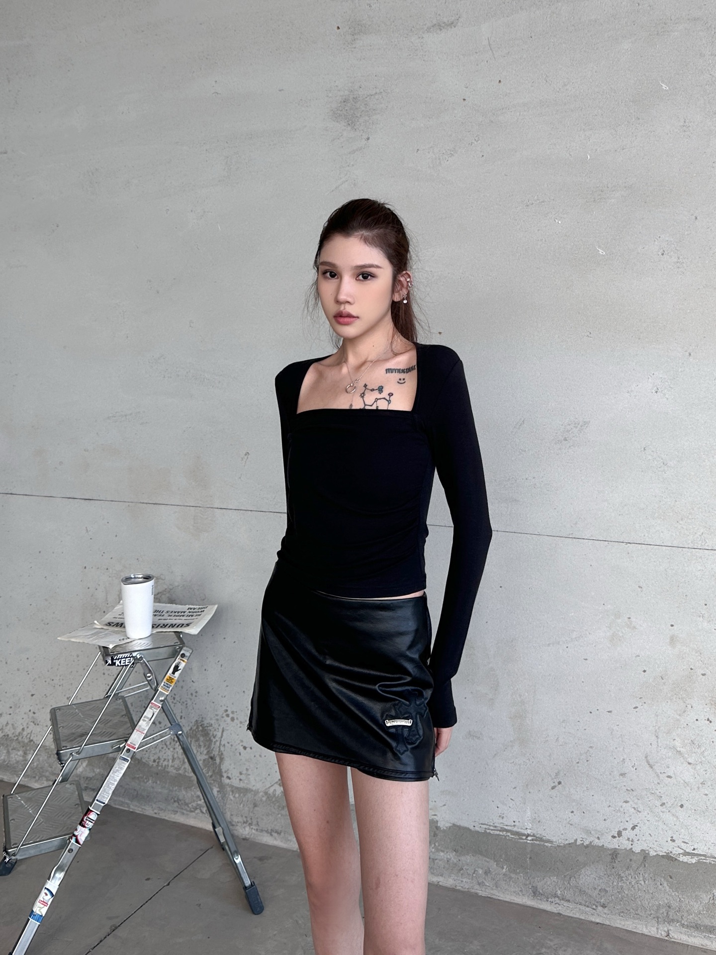 Acne ｜ 新款休闲长袖打底，日本进口天丝羊毛面料，亲肤感超强，侧缝领口特别设计款式，尺码sml