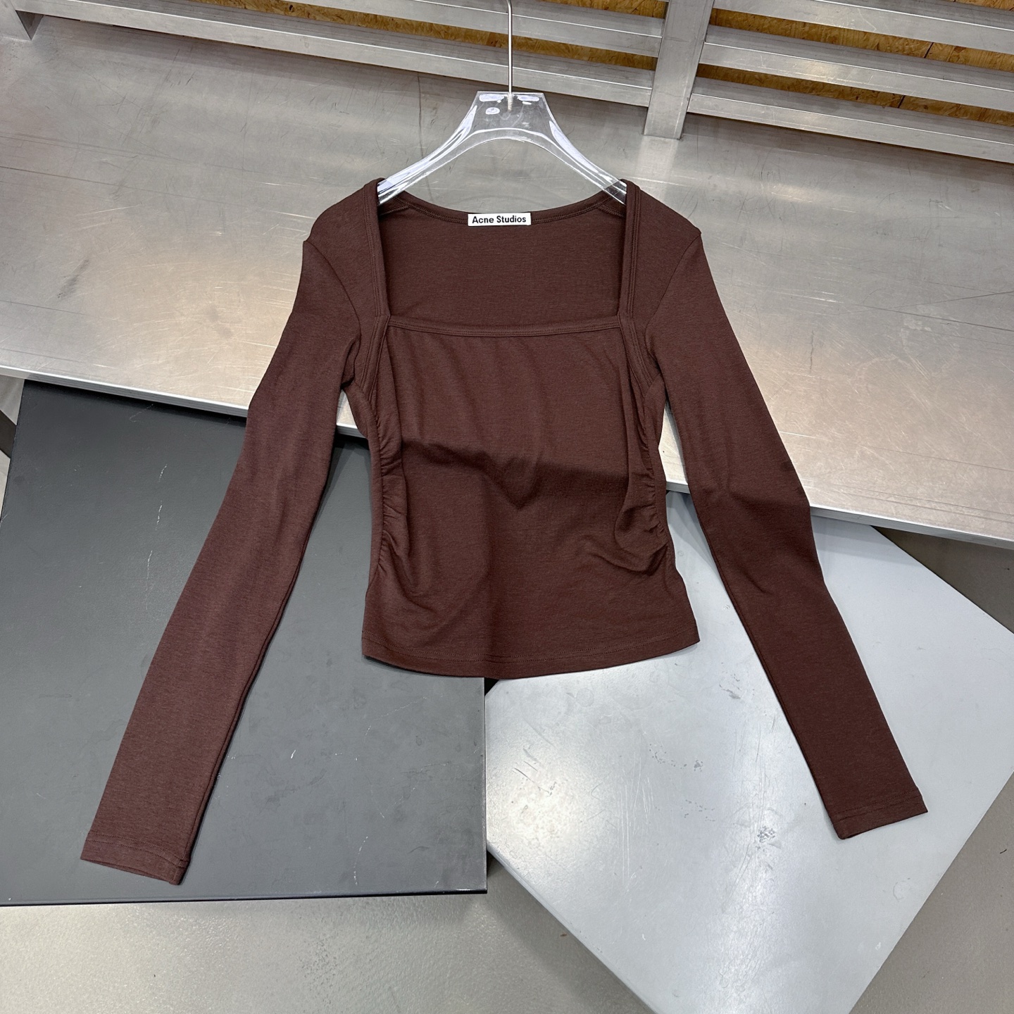 Acne ｜ 新款休闲长袖打底，日本进口天丝羊毛面料，亲肤感超强，侧缝领口特别设计款式，尺码sml