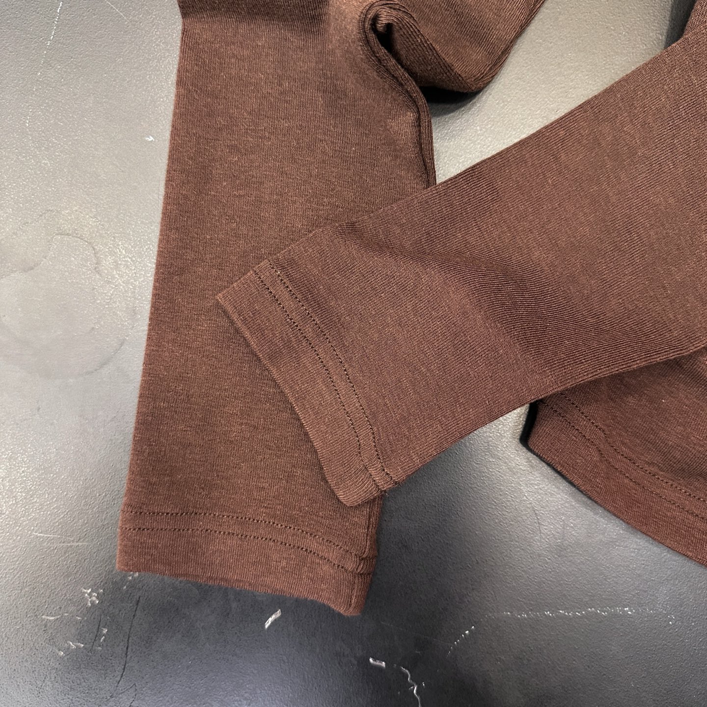 Acne ｜ 新款休闲长袖打底，日本进口天丝羊毛面料，亲肤感超强，侧缝领口特别设计款式，尺码sml