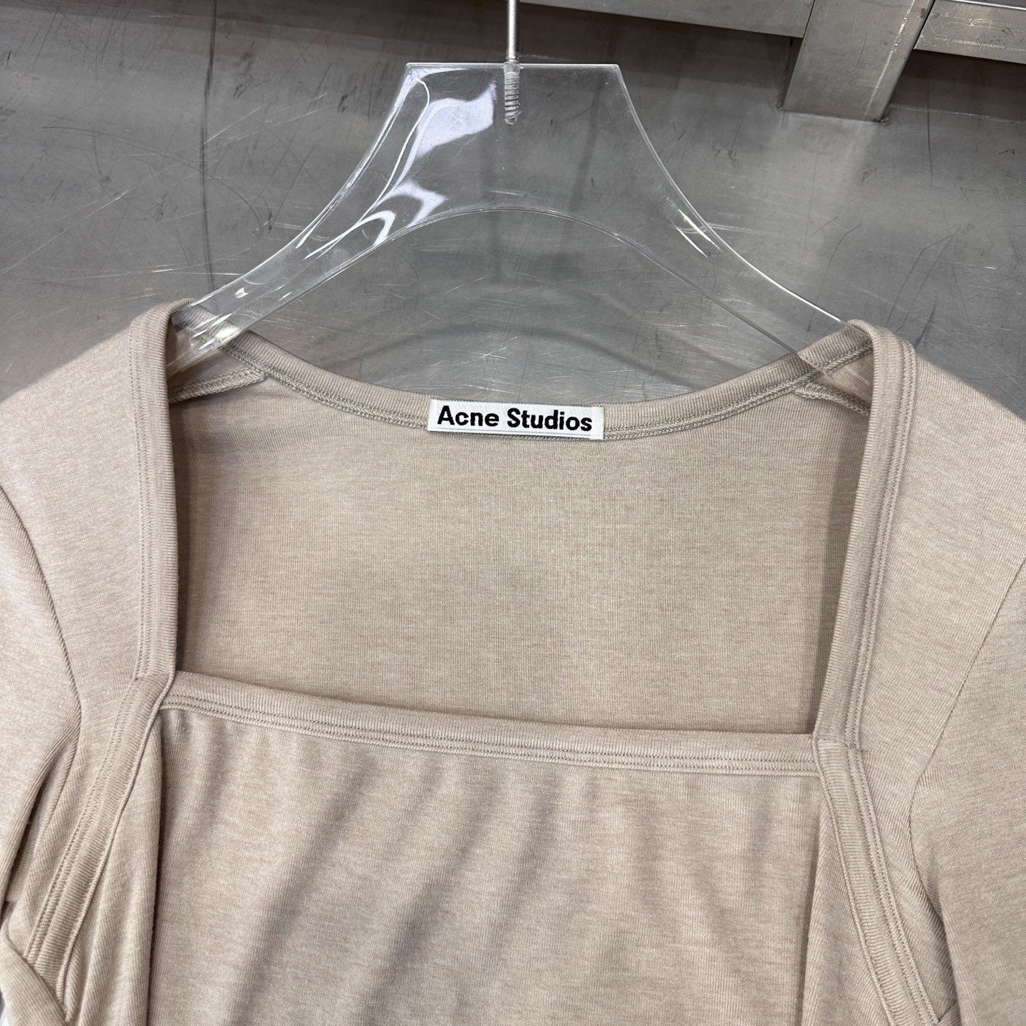 Acne ｜ 新款休闲长袖打底，日本进口天丝羊毛面料，亲肤感超强，侧缝领口特别设计款式，尺码sml