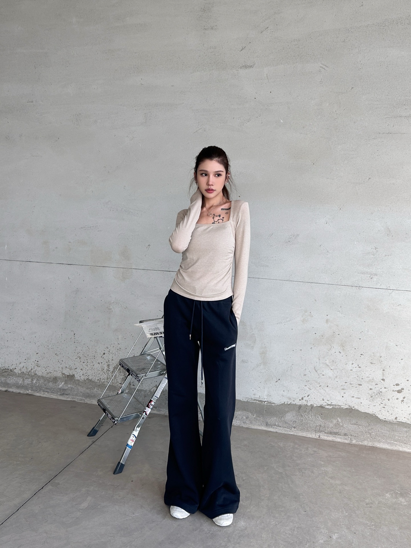 Acne ｜ 新款休闲长袖打底，日本进口天丝羊毛面料，亲肤感超强，侧缝领口特别设计款式，尺码sml