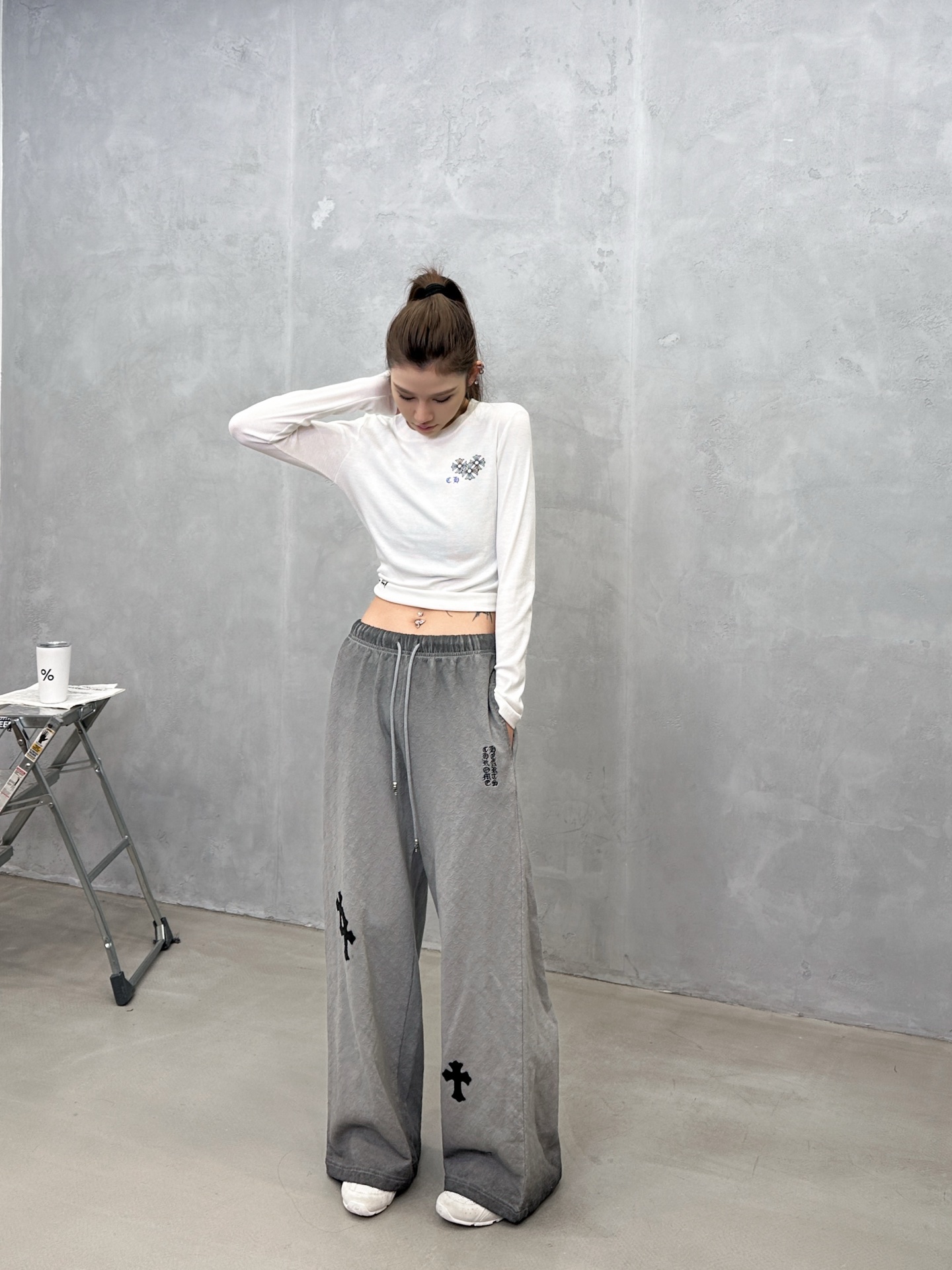 克罗心 ｜ 新款休闲卫裤，成衣洗水炒色工艺加手工刺绣十字标，男女同款，尺码sml