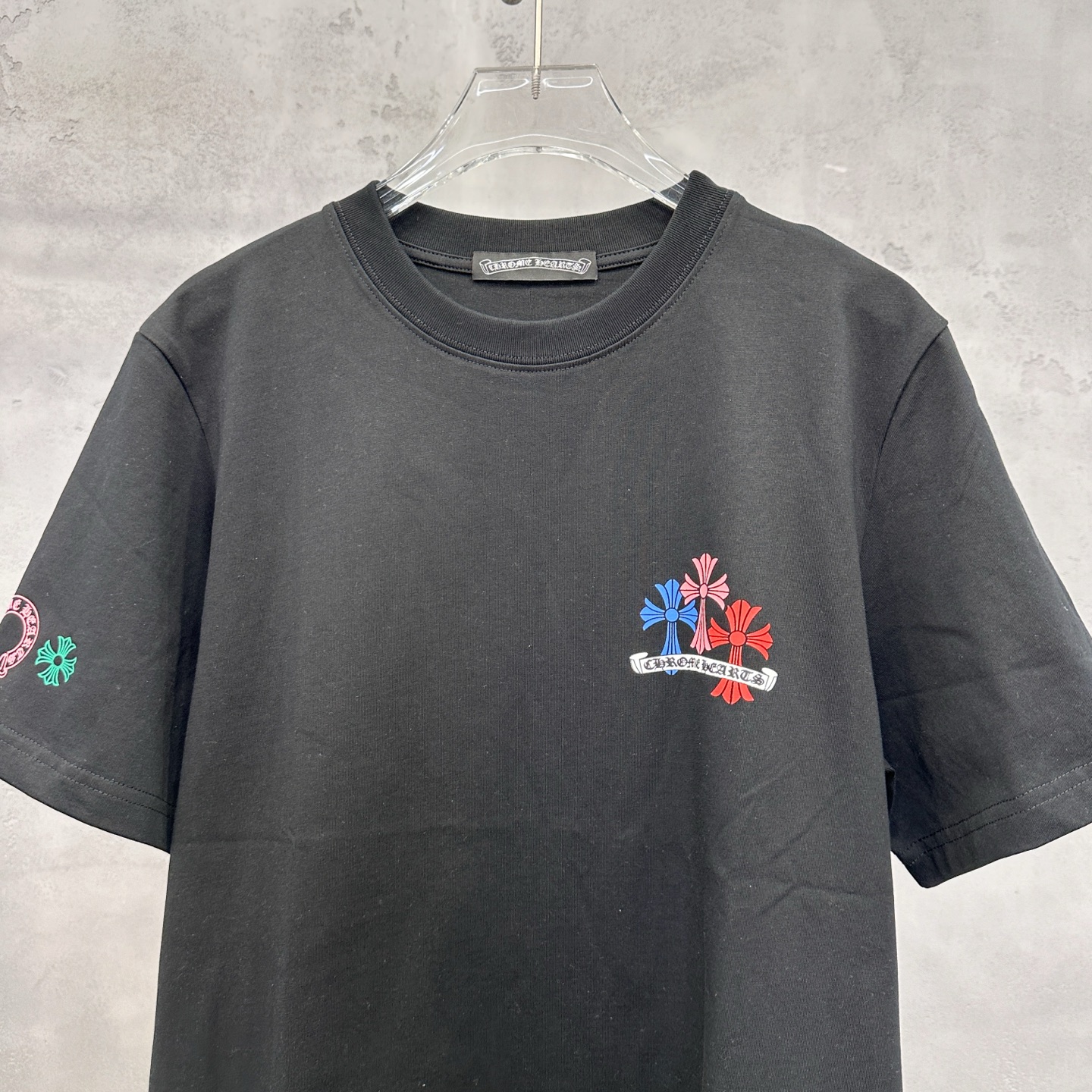 克罗心 ｜ 新款短袖t，成衣洗水加多处多色印花工艺，休闲时尚，尺码sml