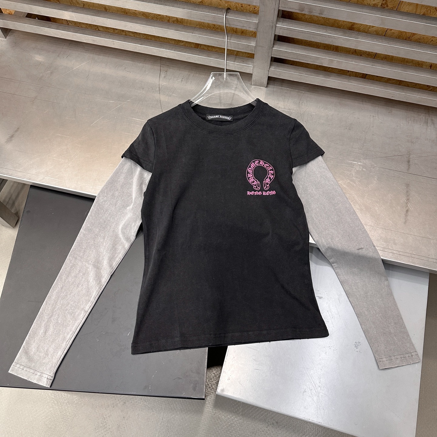 克罗心 ｜ 新款长袖t，成衣洗水炒色印花工艺，经典假两件款式，休闲时尚，尺码sml