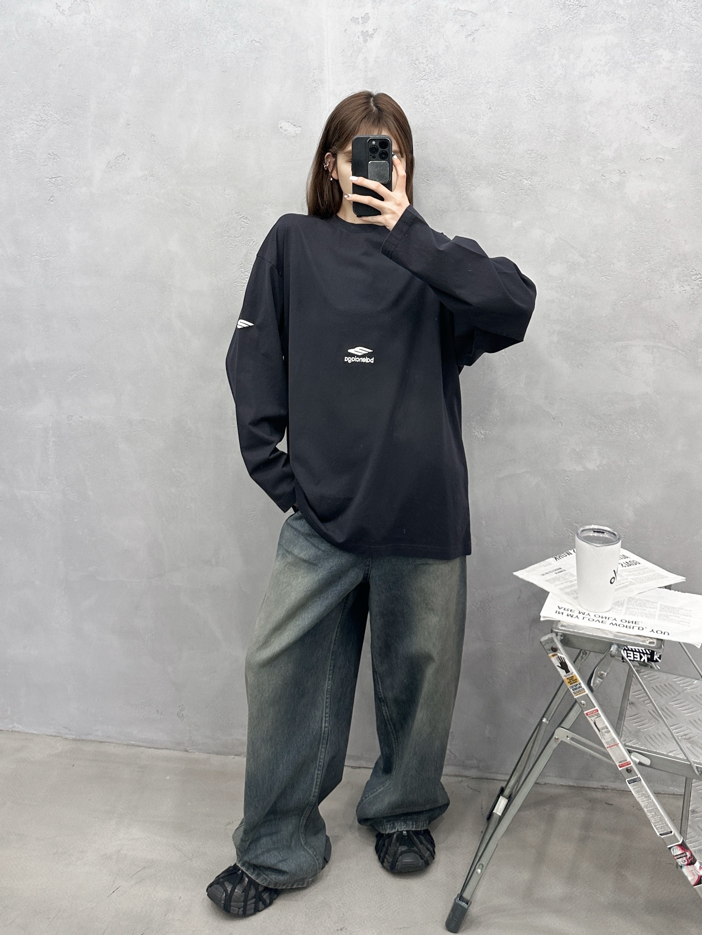 巴黎 ｜ 新款长袖t，成衣洗水加5处刺绣工艺，男女同款，尺码sml