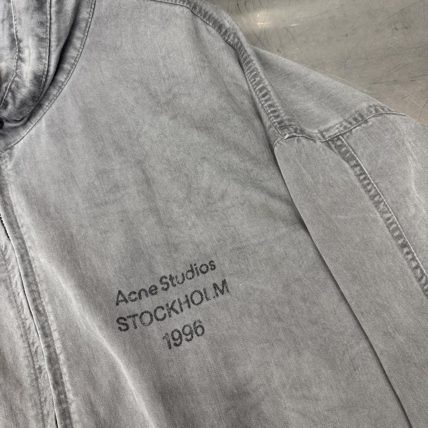 Acne ｜ 新款风衣夹克，成衣重洗水炒色工艺，经典印花标，休闲时尚，男女同款，尺码sml