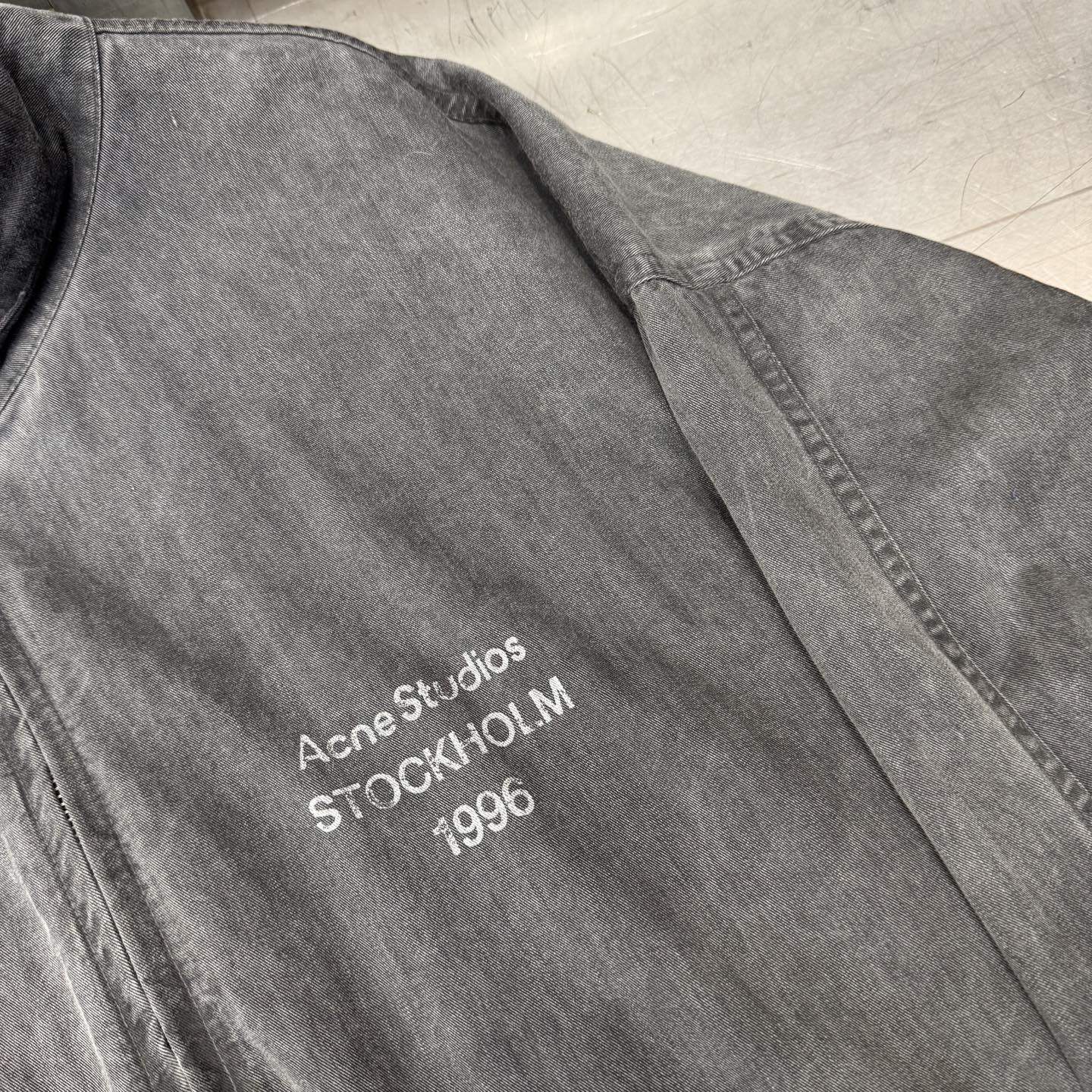 Acne ｜ 新款风衣夹克，成衣重洗水炒色工艺，经典印花标，休闲时尚，男女同款，尺码sml