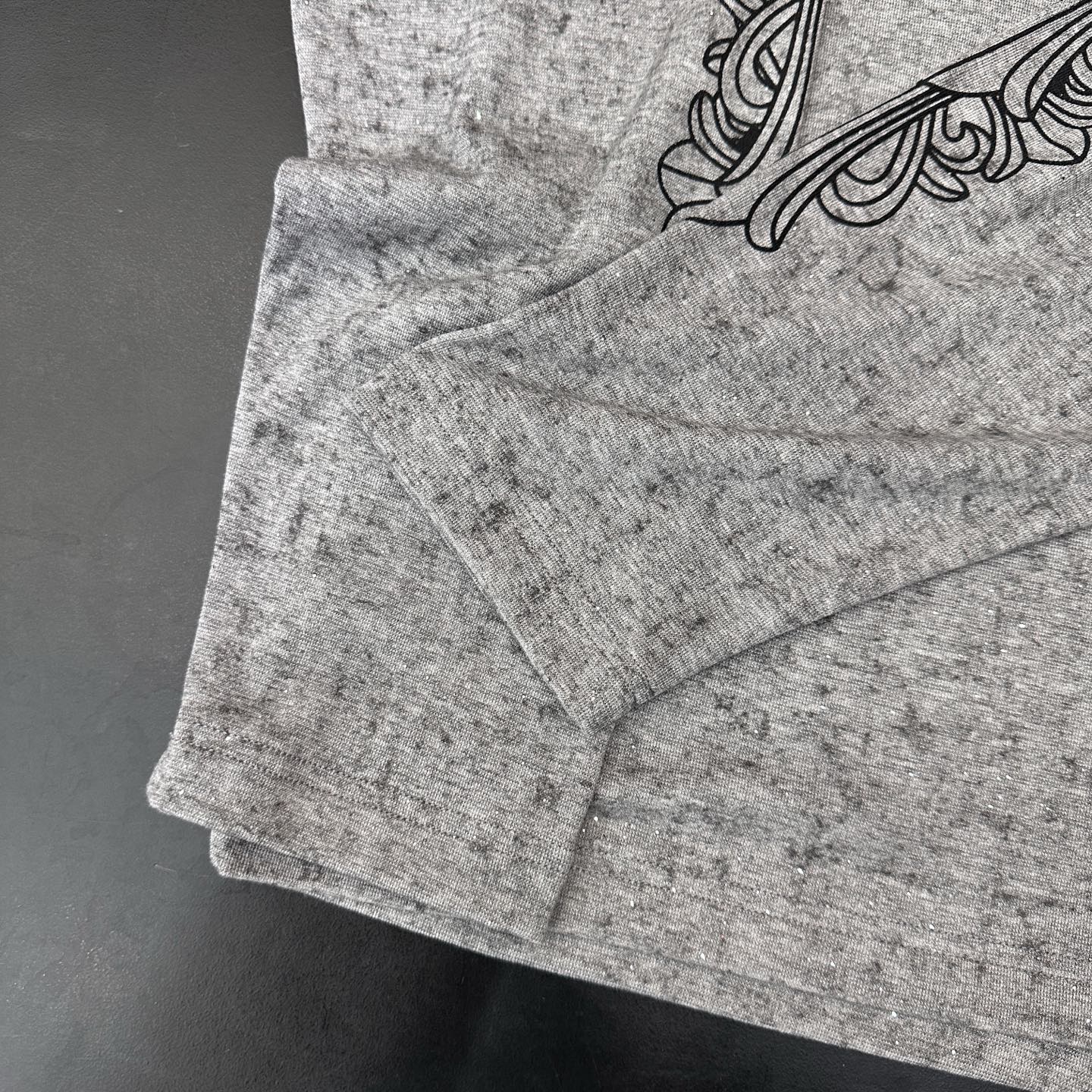 克罗心 ｜ 新款长袖t，成衣洗水加5处印花工艺，进口人棉混纺面料，男女同款，尺码sml