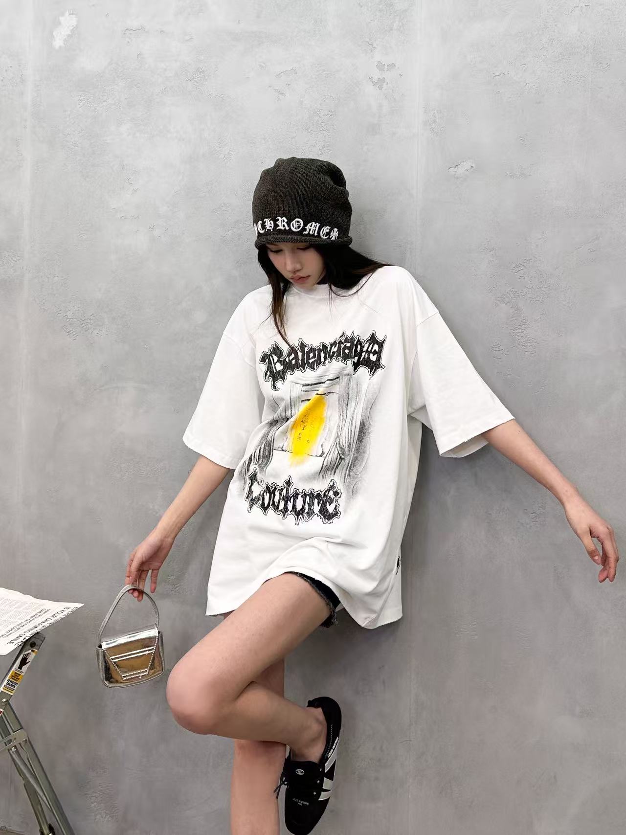巴黎 ｜ 新款短袖t，成衣洗水吊磨加数码直喷印花工艺，男女同款，尺码sml