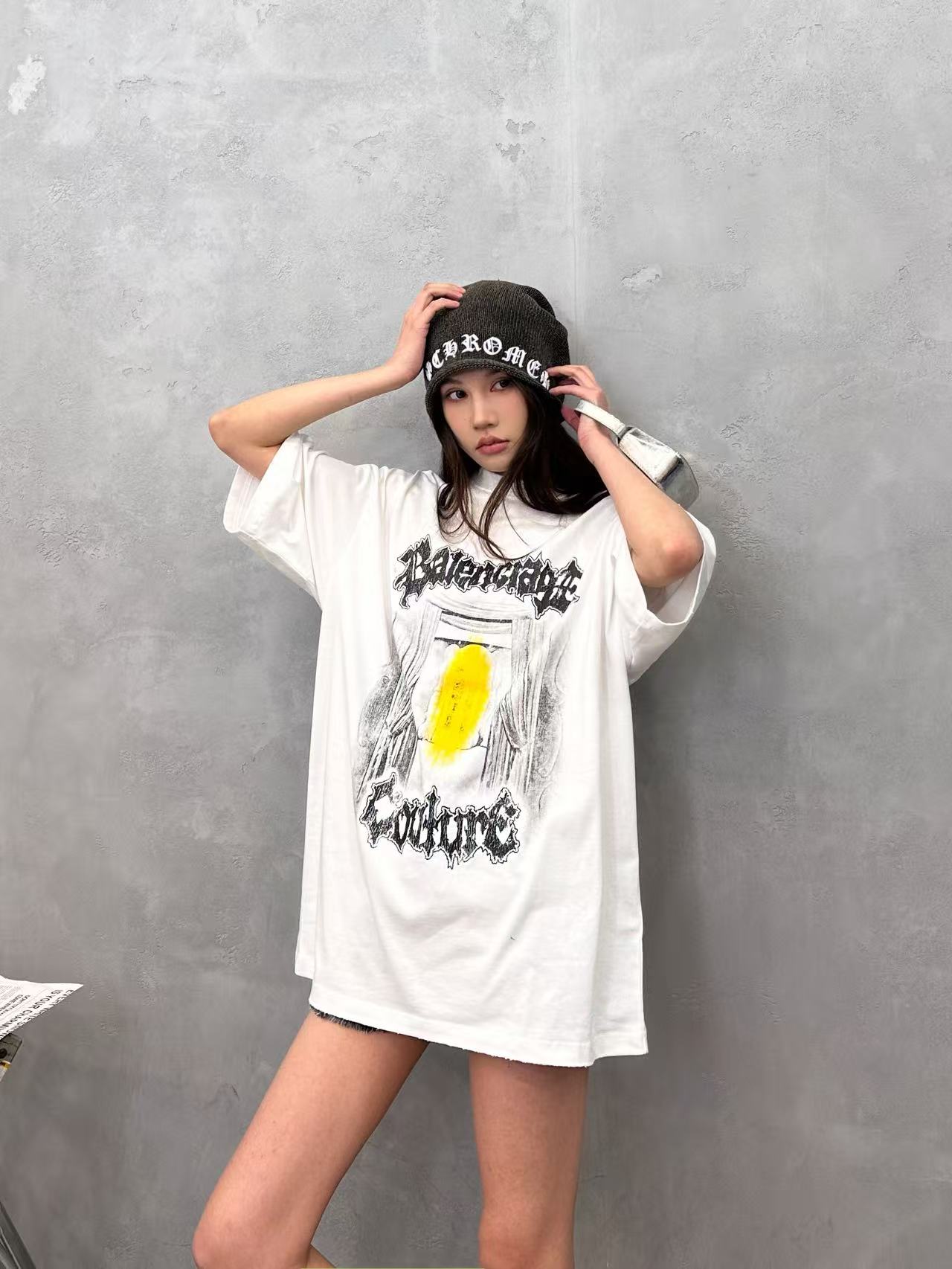 巴黎 ｜ 新款短袖t，成衣洗水吊磨加数码直喷印花工艺，男女同款，尺码sml
