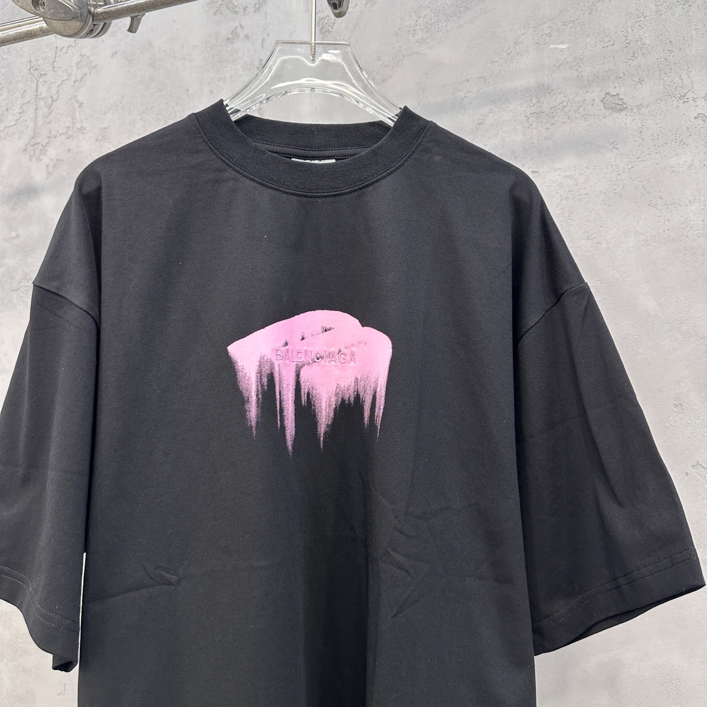 巴黎 ｜ 新款短袖t，成衣洗水加印花刺绣工艺，男女同款，尺码sml