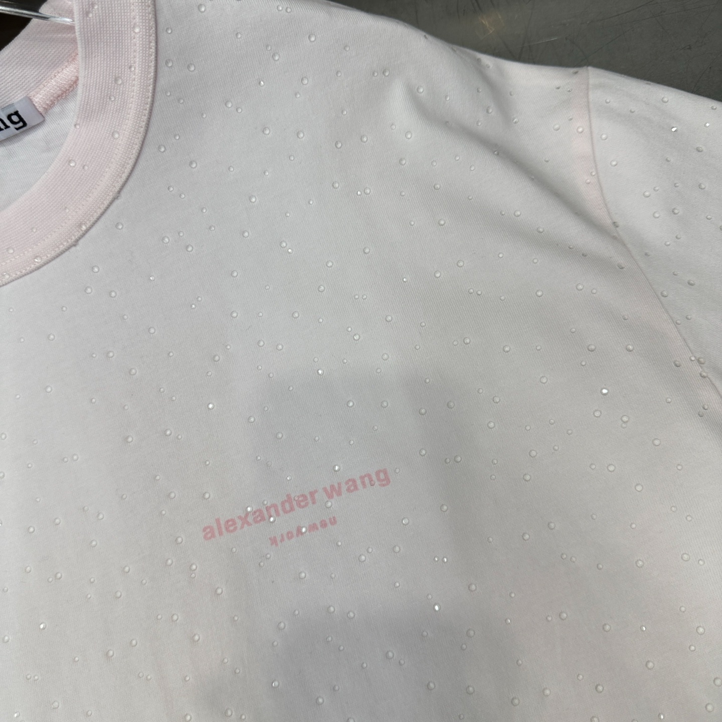 大王 ｜ 新款短袖t，品牌经典印花标，成衣烫钻工艺，休闲时尚，尺码sml