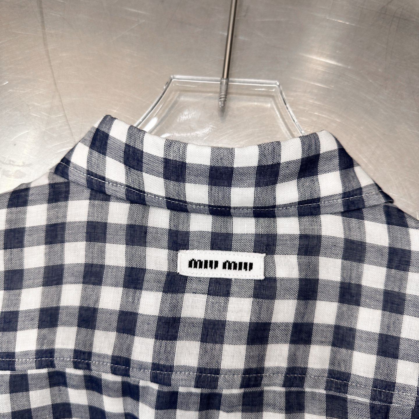 🌾miu｜ 新款休闲衬衣，品牌经典刺绣标，最新格纹色织全棉衬衣面料，尺码sml