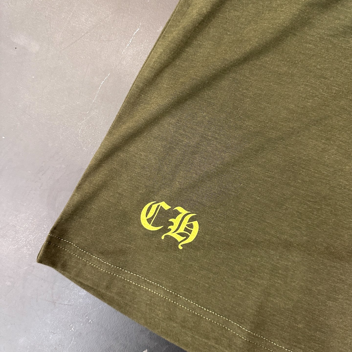 🌾克罗心 ｜ 新款短袖t，日本进口莱赛尔羊毛面料，高级时尚，全身四处印花工艺，男女同款，尺码sml