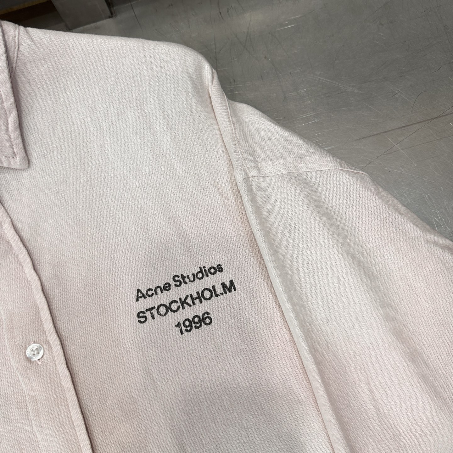 🌾Acne ｜ 新款休闲衬衣，成衣洗水炒色加前后印花工艺，时尚休闲，男女同款，尺码sml