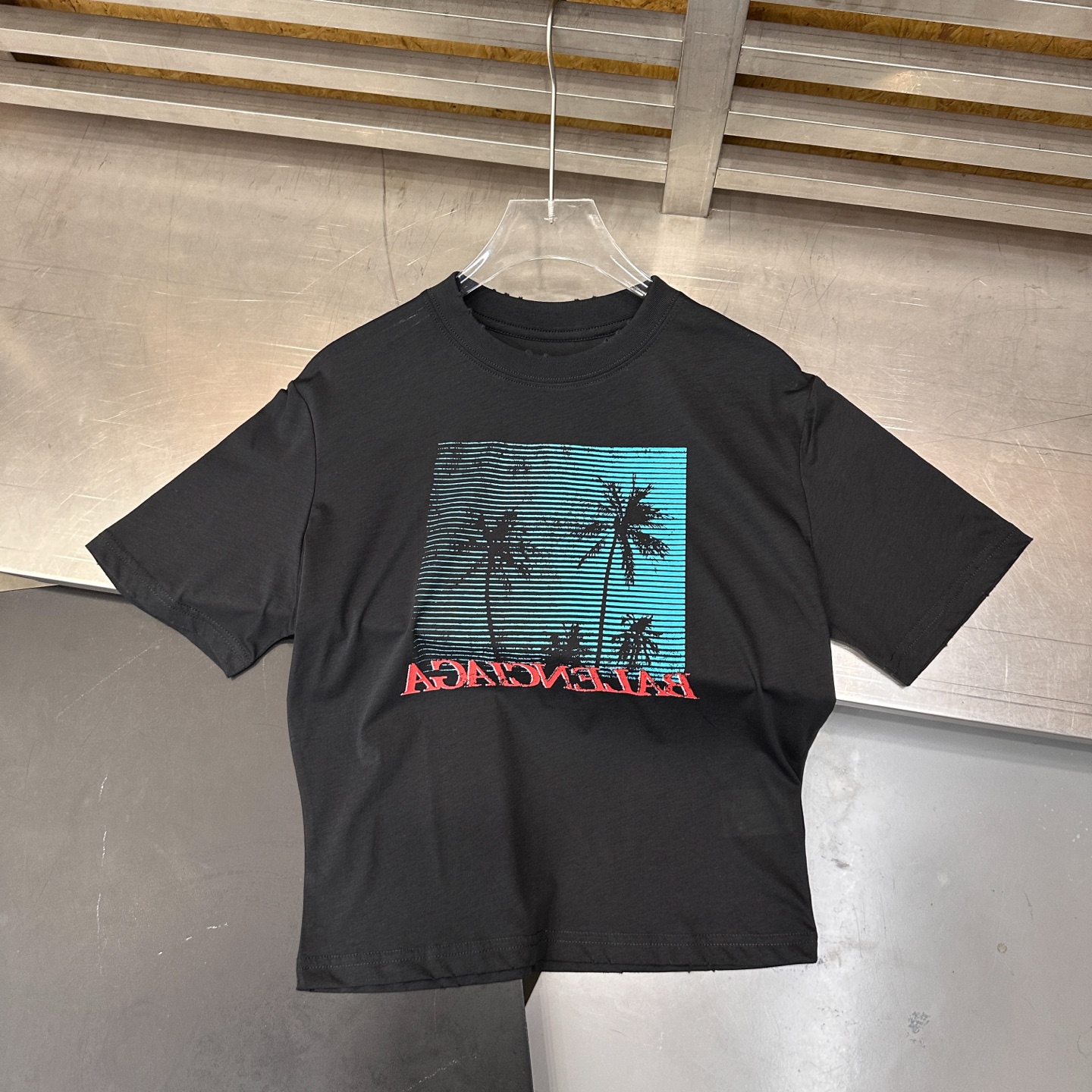 🌾巴黎 ｜ 新款短袖t，成衣洗水印花工艺，时尚特别版型，尺码sml