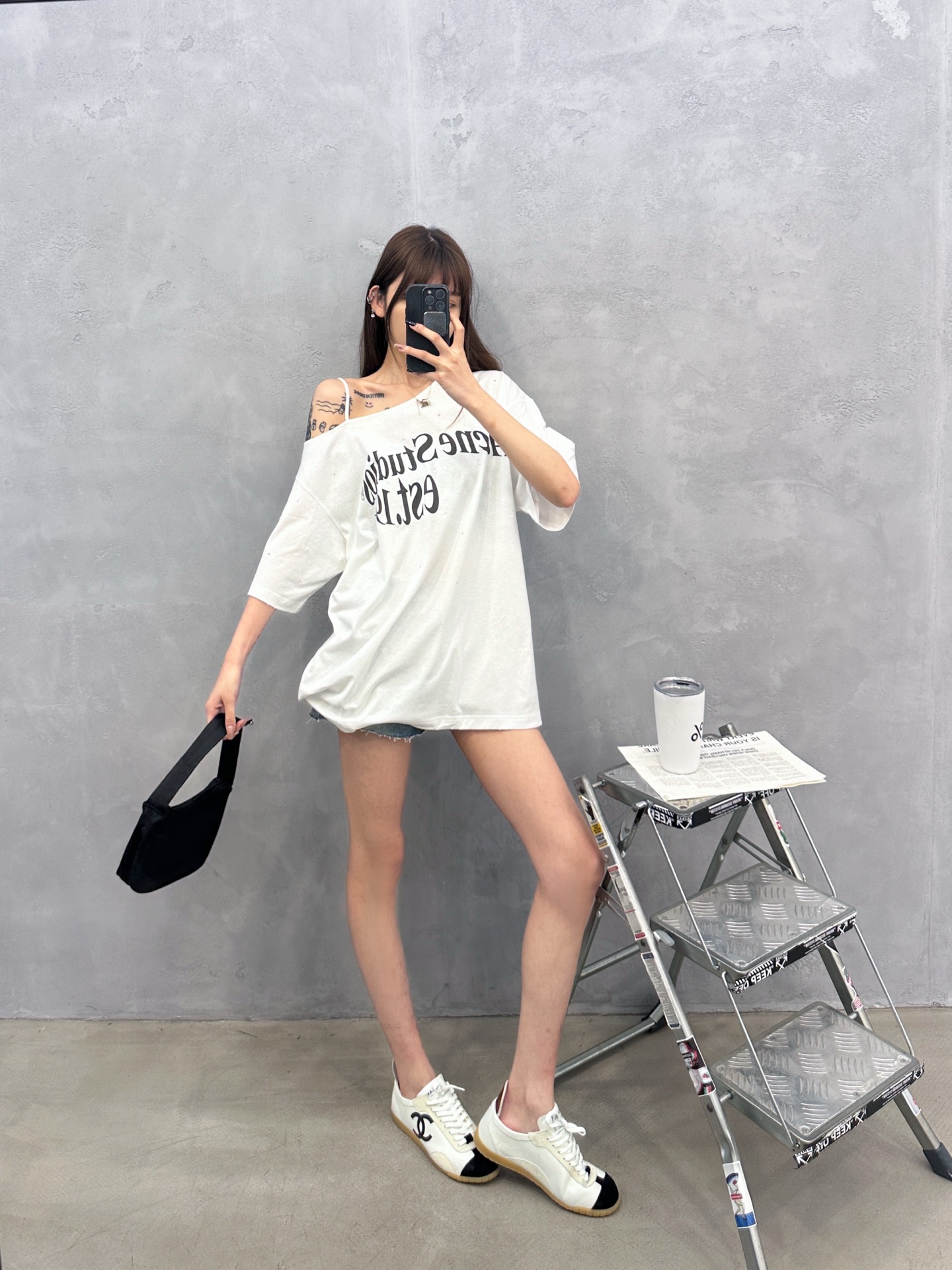 🌾Acne ｜ 新款短袖t，成衣洗水炒色喷色吊磨工艺加印花加全身烫钻，工艺叠加多，时尚休闲，尺码sml