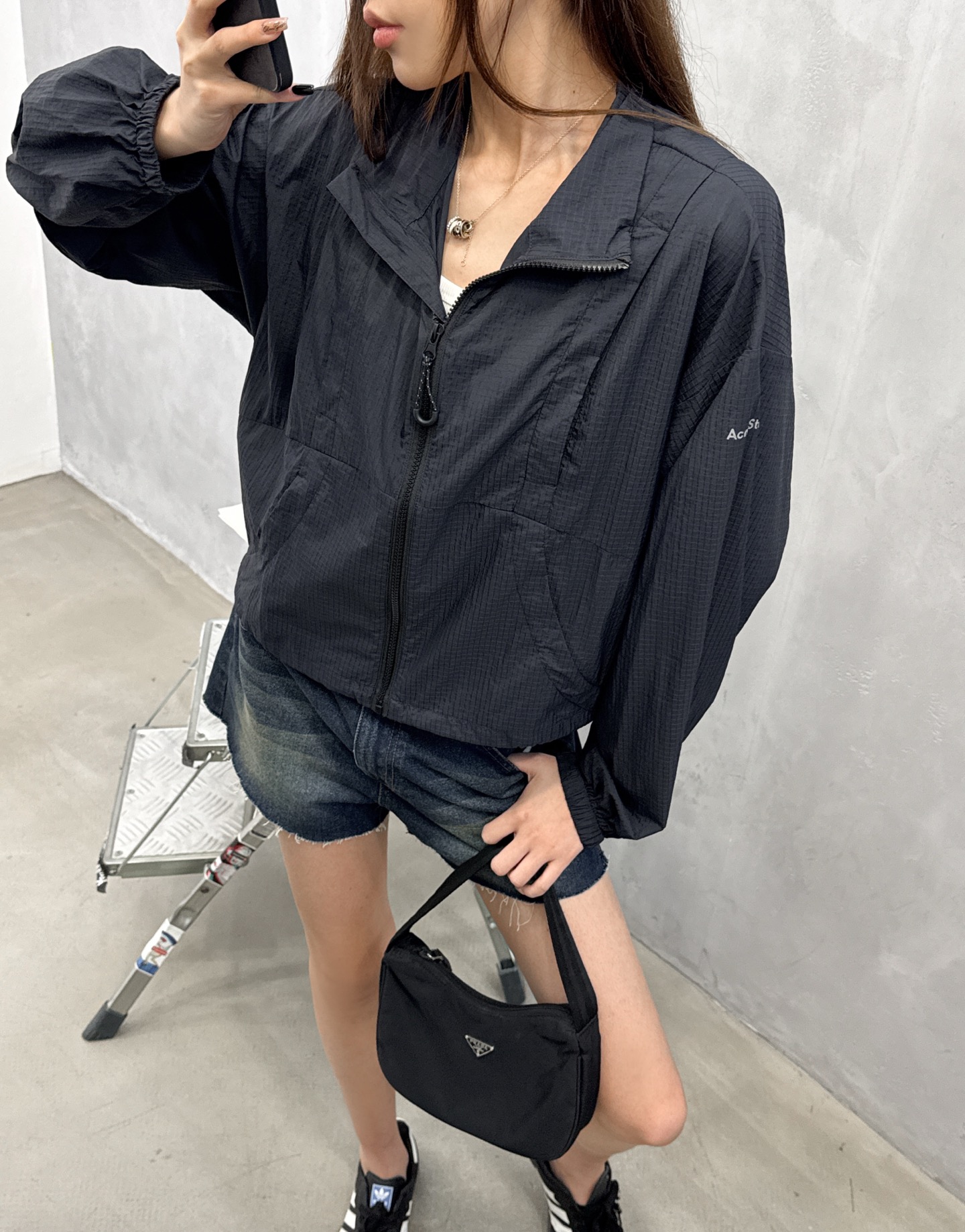 🌾 Acne ｜ 新款防晒衣，品牌经典印花标，特别结构经典版型，最新科技防晒面料，休闲时尚，尺码sml