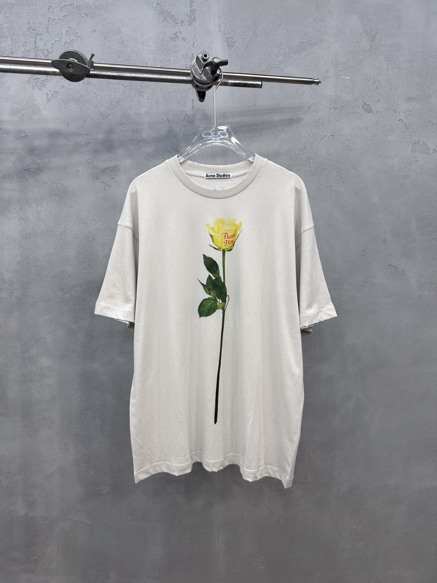 NO:822762,Acne | New short-sleeved t-shirt, ready-to-wear washed and sanded with the latest color printing, casual fashion, size sml, women's clothing, acne studios, T-shirt,19860909Acne ｜ 新款短袖t,成衣洗水吊磨工艺加最新彩色印花,休闲时尚,尺码sml,女装,acne studios,T-shirt,,Women's clothing