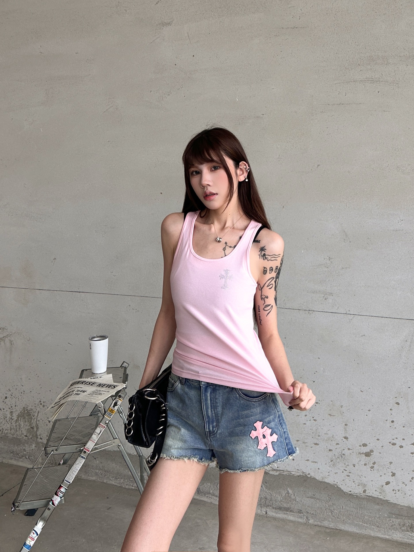 🌾克罗心 ｜ 新款背心，进口莱赛尔莫代尔长绒棉面料，高级感强，前后烫钻工艺，休闲时尚，尺码sml