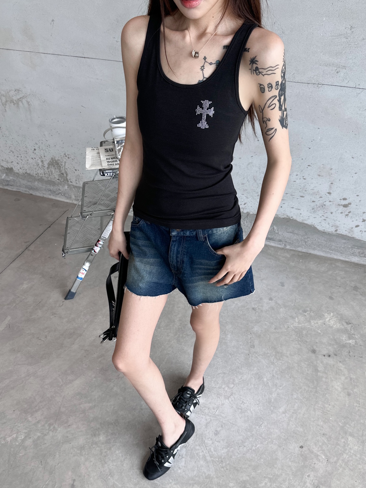 🌾克罗心 ｜ 新款背心，进口莱赛尔莫代尔长绒棉面料，高级感强，前后烫钻工艺，休闲时尚，尺码sml