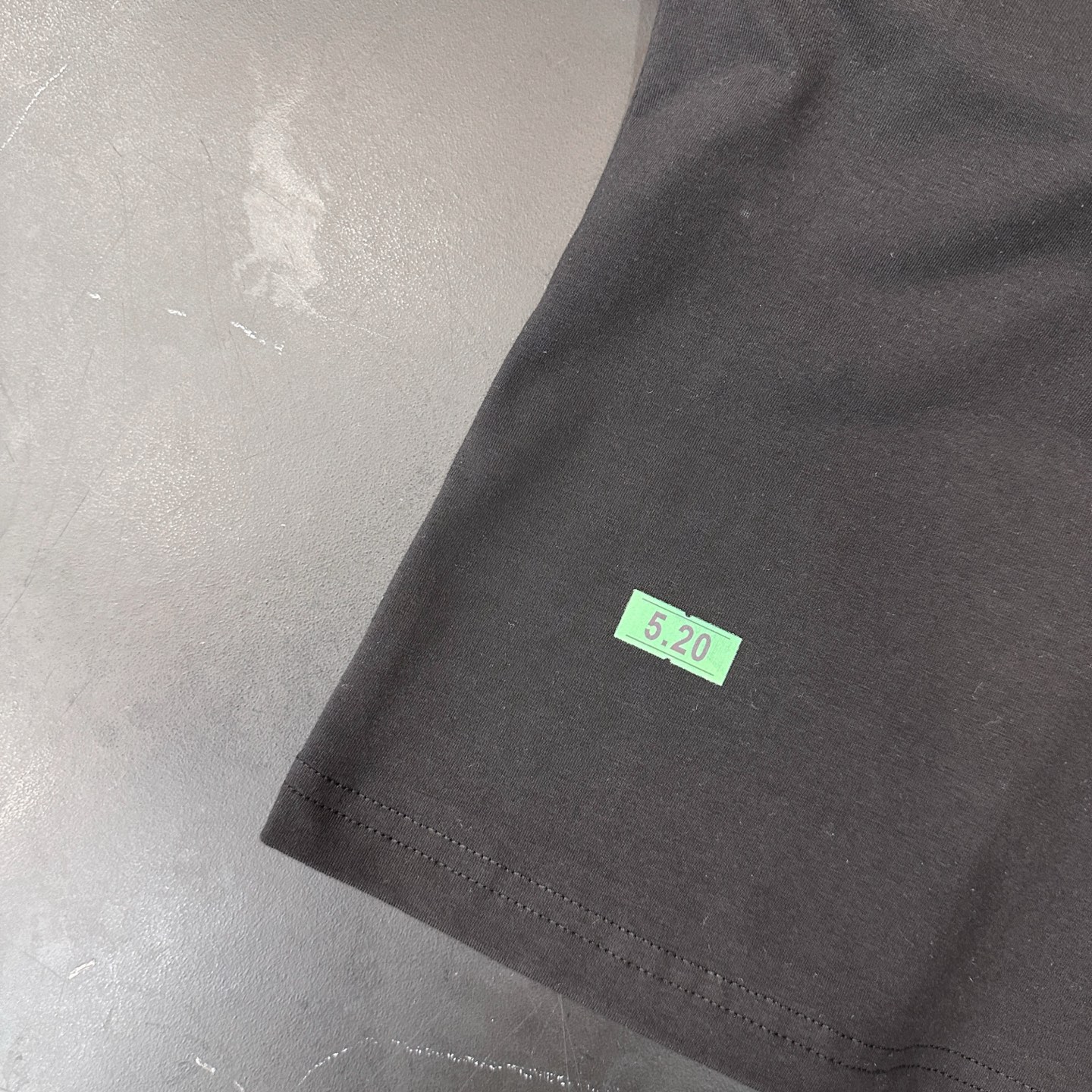 🌾巴黎 ｜ 新款短袖t，品牌最新520系列，成衣洗水加全身贴纸印花工艺，休闲时尚，尺码sml