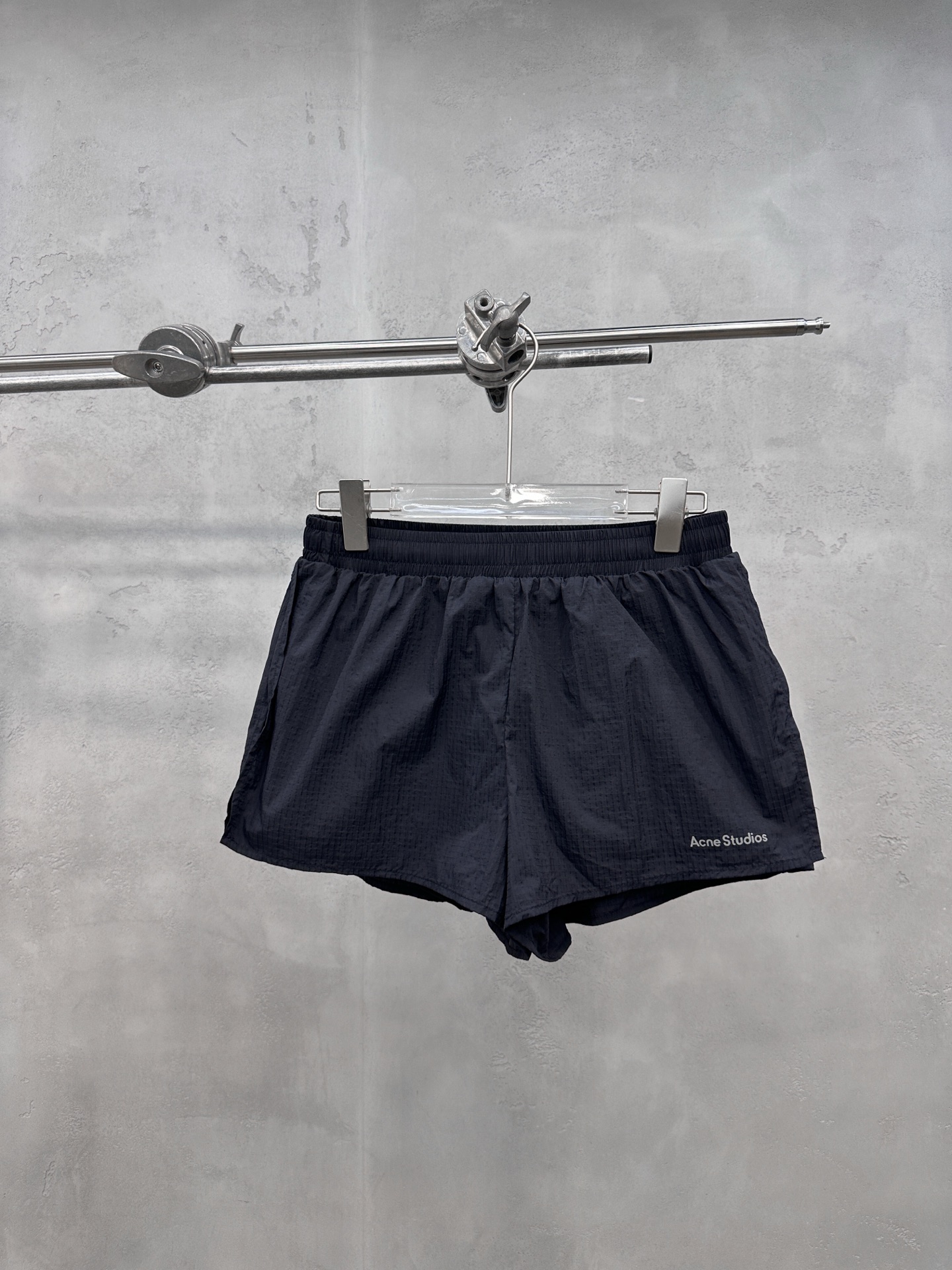NO:822714,Acne | New sun protection shorts, brand classic reflective printed logo, custom-woven plaid casual sun protection fabric, double-layer structure, size sml, women's clothing, acne studios, shorts,19860909Acne ｜ 新款防晒短裤,品牌经典反光印花标,定织格纹休闲防晒面料,双层结构,尺码sml,女装,acne studios,shorts,,Women's clothing