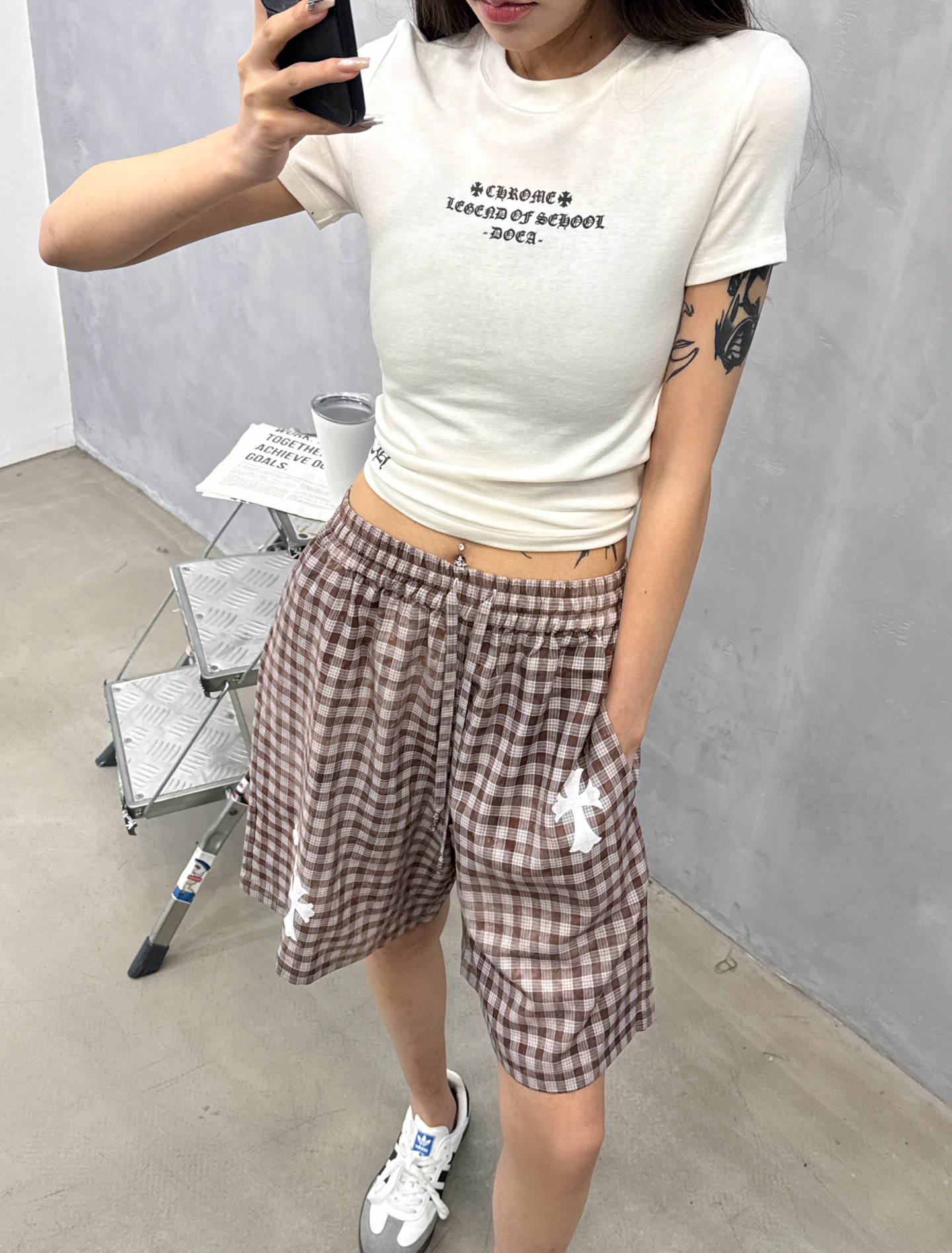 克罗心 ｜ 新款休闲短裤，品牌经典印花十字标，色织格纹面料扎染工艺，男女同款，尺码sml