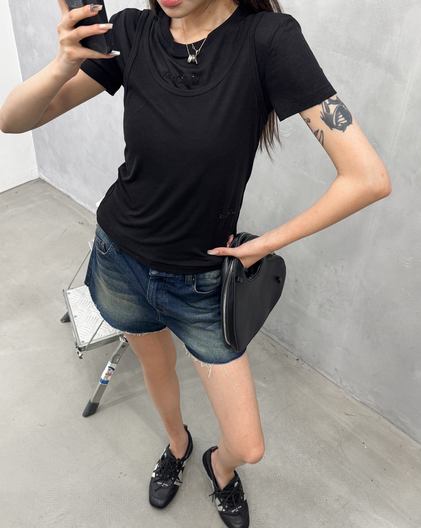Acne ｜ 新款两件套短袖t，特殊真两件套款式，进口莱赛尔羊毛面料，经典品牌烫钻标，休闲时尚，尺码sm