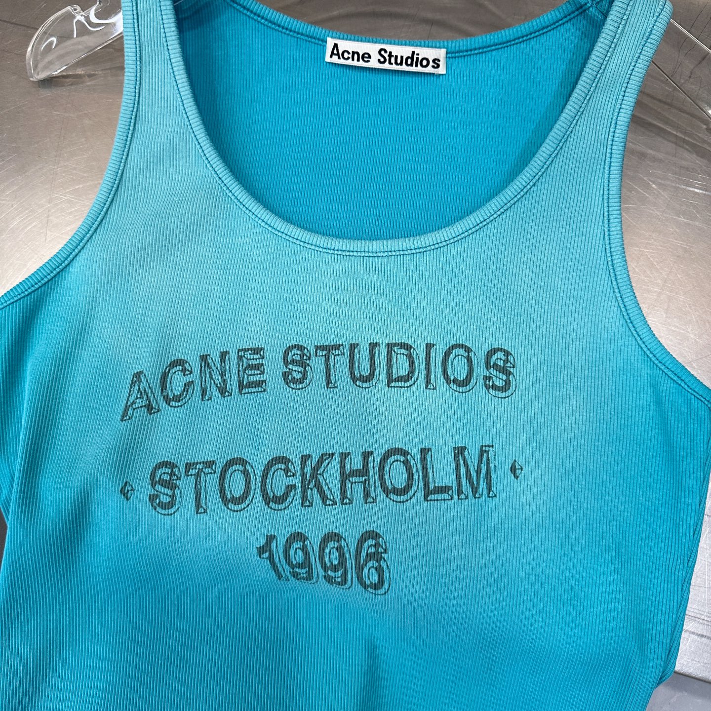 Acne ｜ 新款背心，成衣洗水喷色印花工艺，休闲时尚，尺码sml