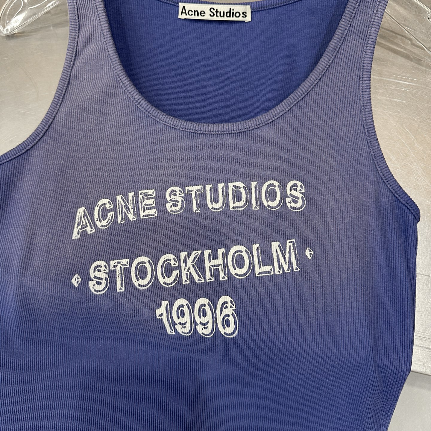 Acne ｜ 新款背心，成衣洗水喷色印花工艺，休闲时尚，尺码sml