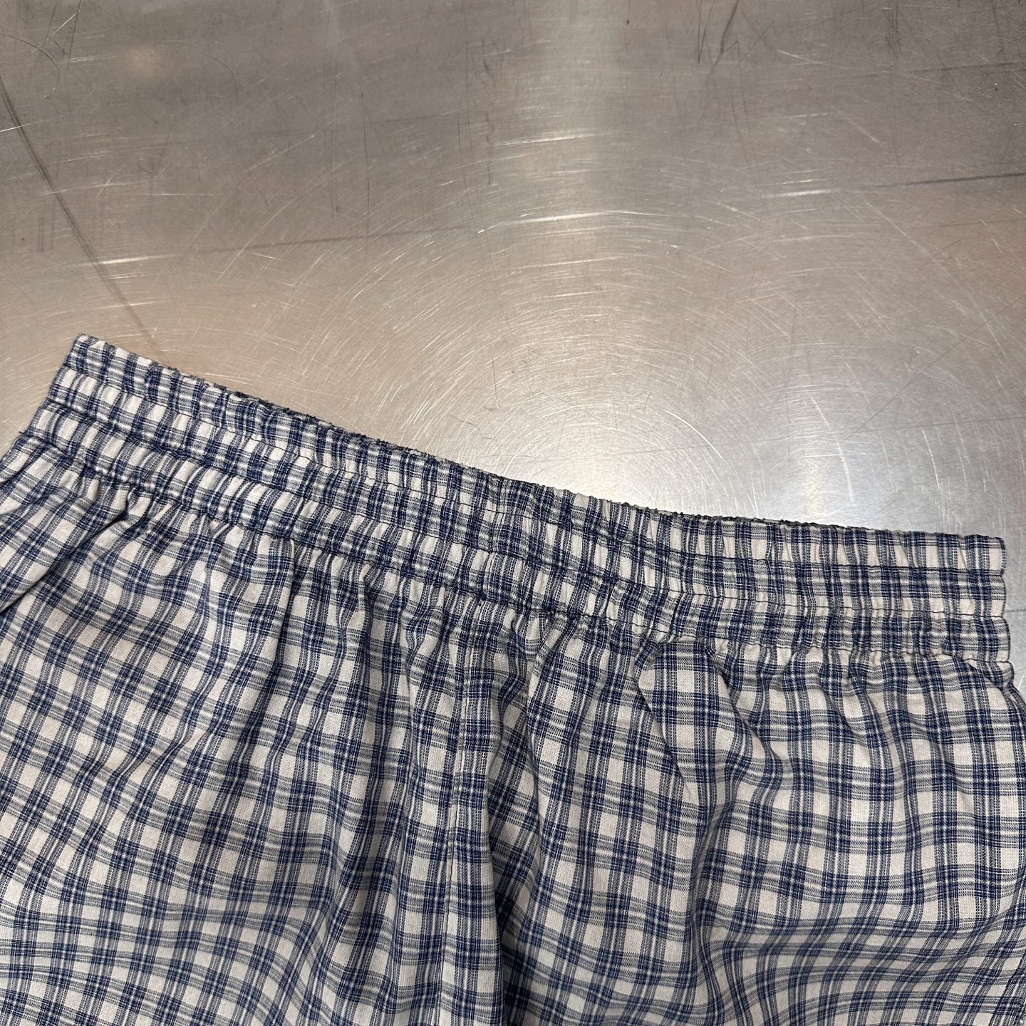 克罗心 ｜ 新款休闲短裤，成衣洗水喷色加手工切皮刺绣十字标工艺，全棉色织格纹面料，时尚休闲，尺码sml