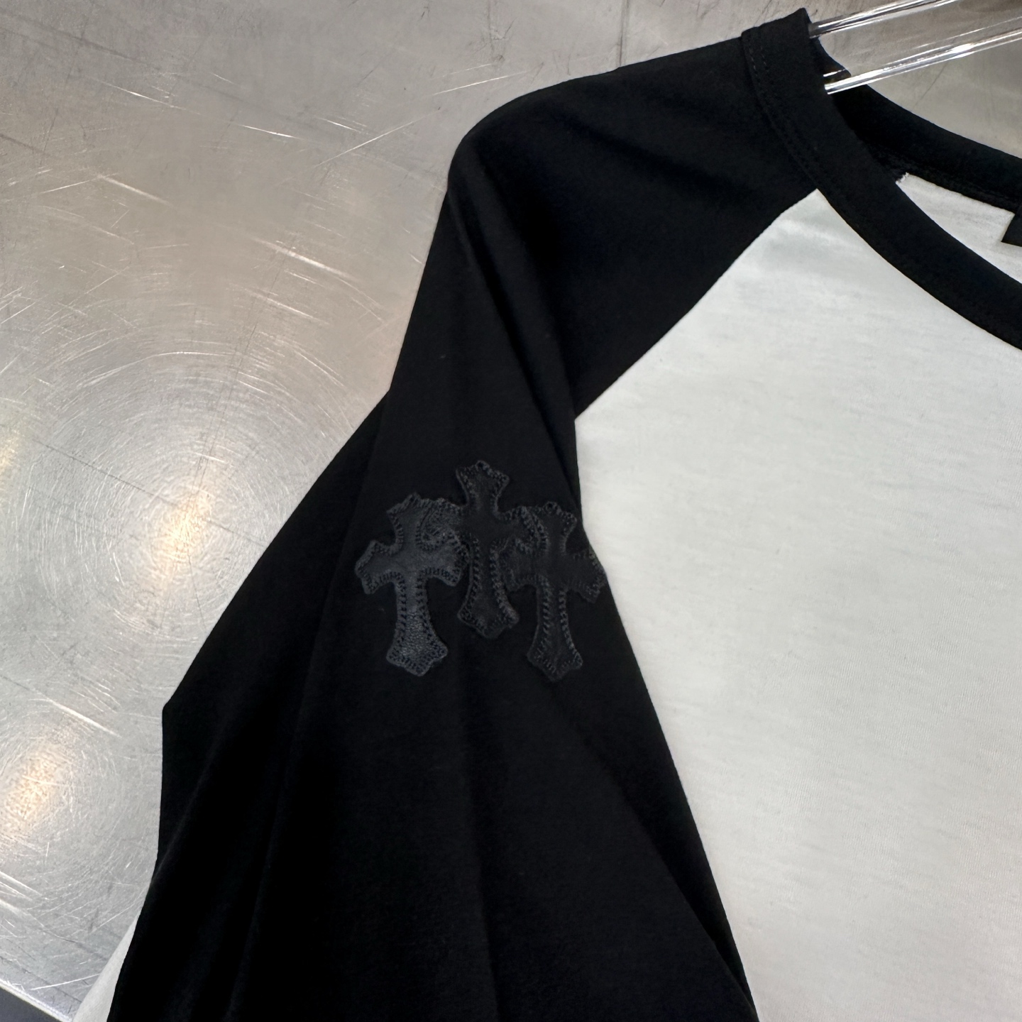 克罗心 ｜ 新款短袖t，成衣洗水固色加品牌经典刺绣标，日本进口莱赛尔羊毛面料高级感强，休闲时尚，尺码sm