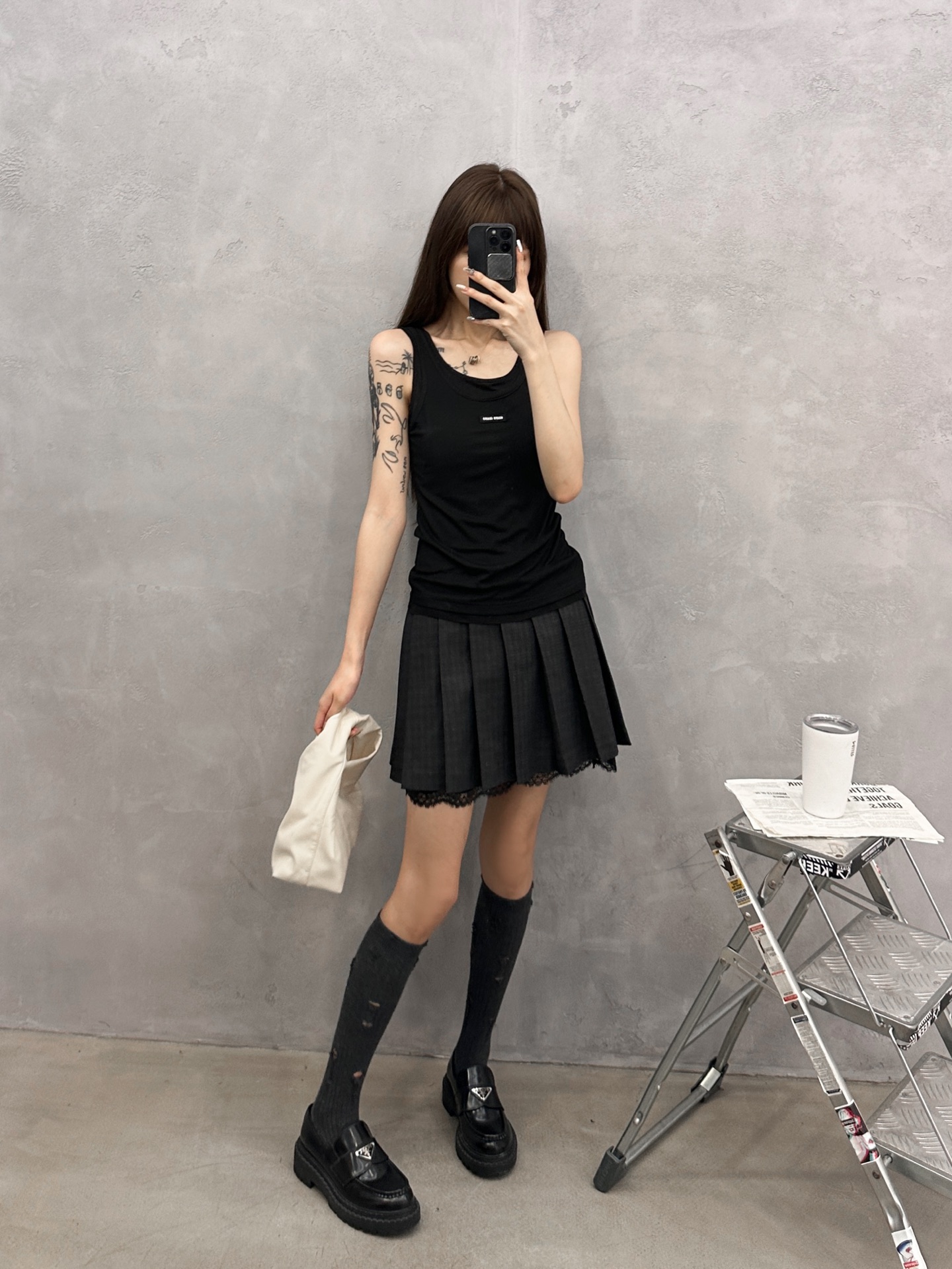 Miu ｜ 新款休闲背心，品牌经典刺绣标，进口莱赛尔羊毛面料，假两件款式做工，休闲时尚，尺码sml